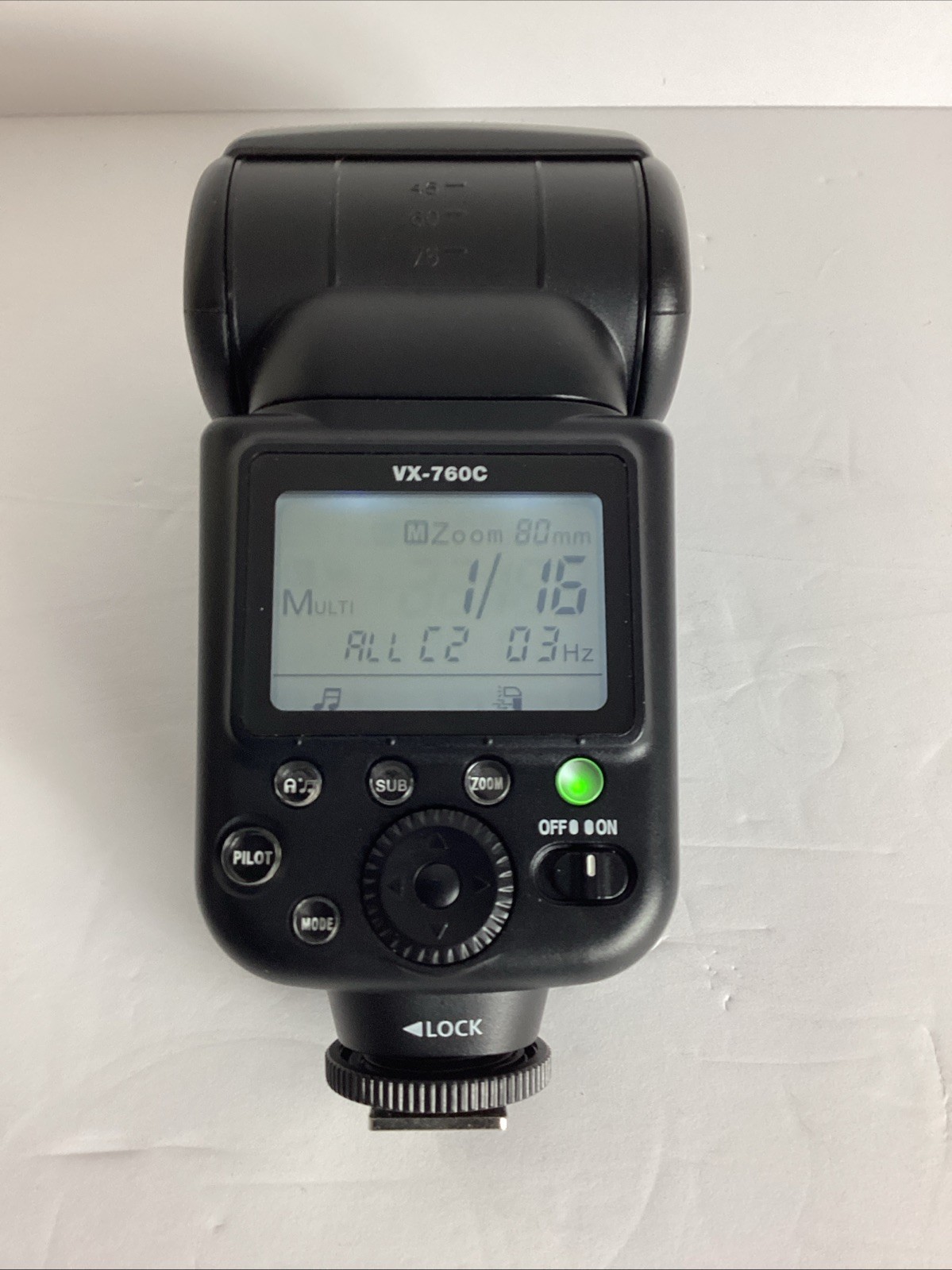 Bolt VX-760C Wireless TTL Flash for Canon Cameras Flash *Only W/Batteries