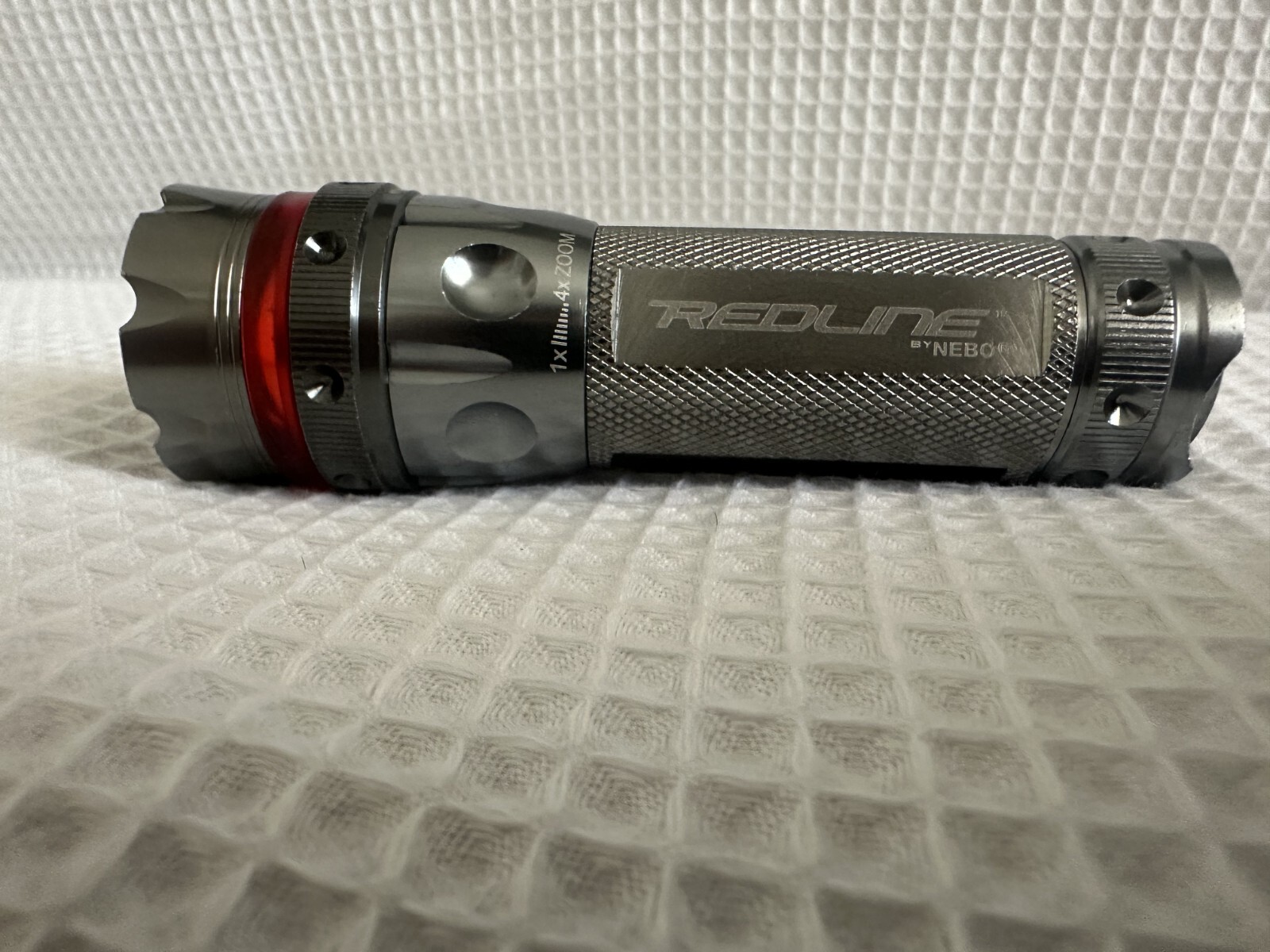 New Genuine High Quality Nebo 5599 Redline Flashlight, Gray 220 Lumens