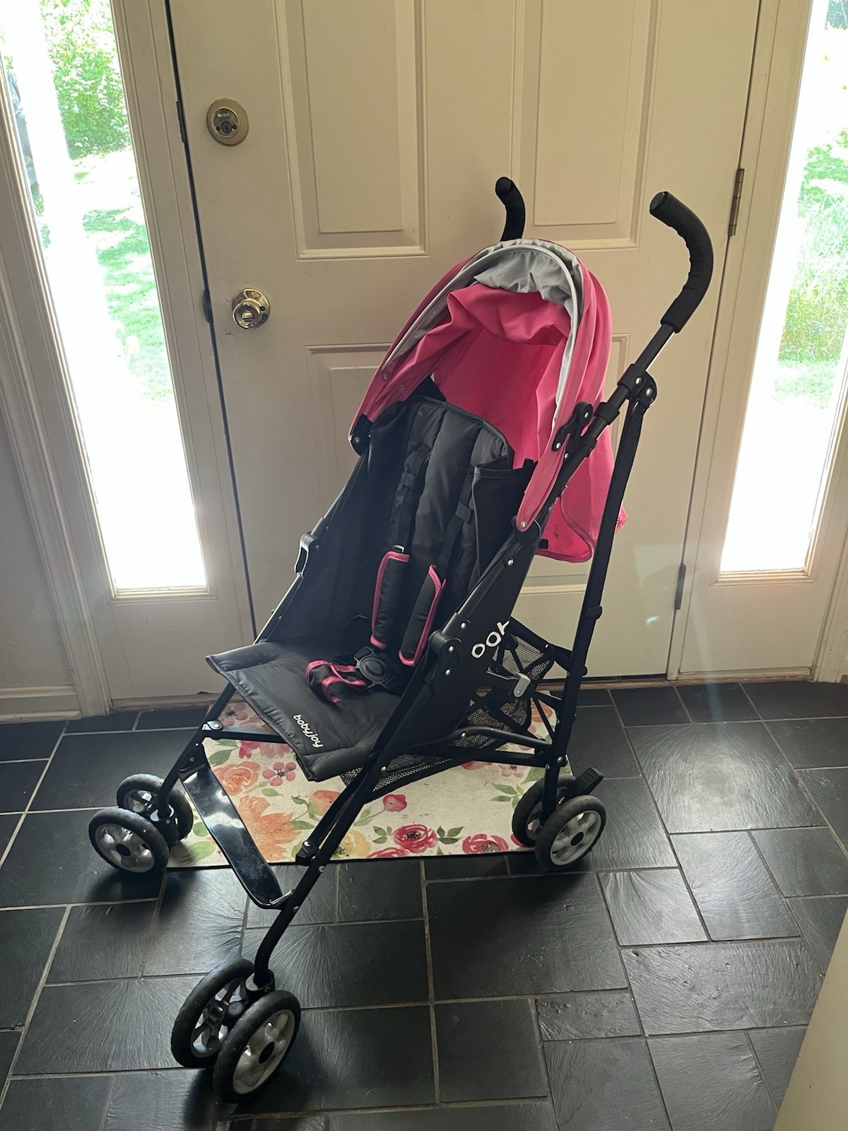 JUST REDUCED!!! Babyjoy Lightweight and Compact Stroller BC10145
