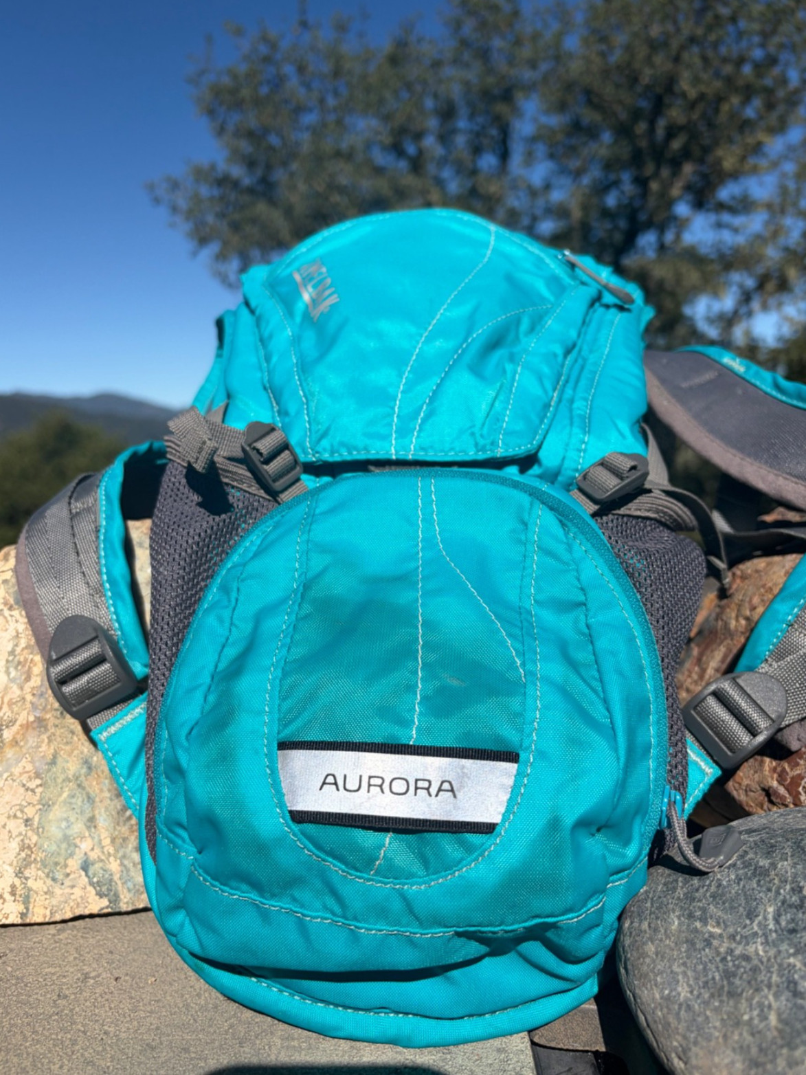 Camelback Aurora Hiking/Bike/Trail Running Pack Teal 2.5L No Bladder Included