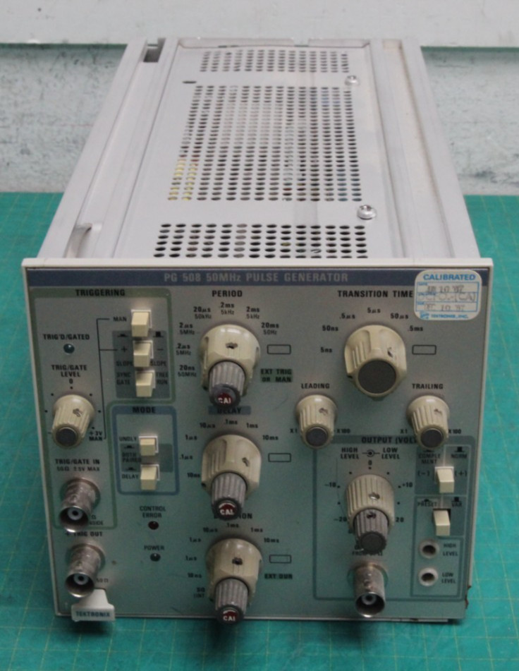 Tektronix PG508 50MHz Pulse Generator Unit