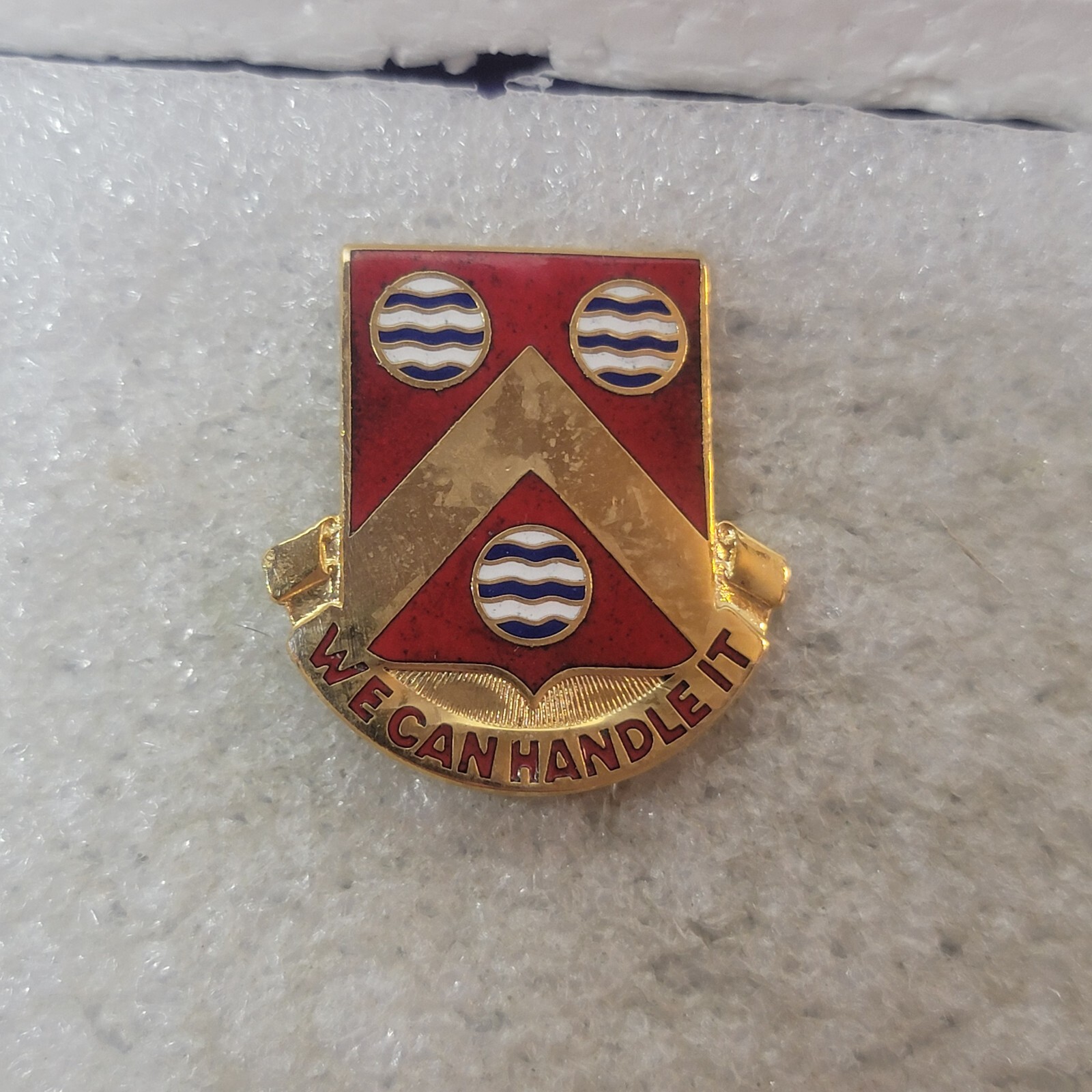 Authentic U.S. ARMY CREST 498TH SUPPORT BATTALION WE CAN HANDLE IT DI DUI G23