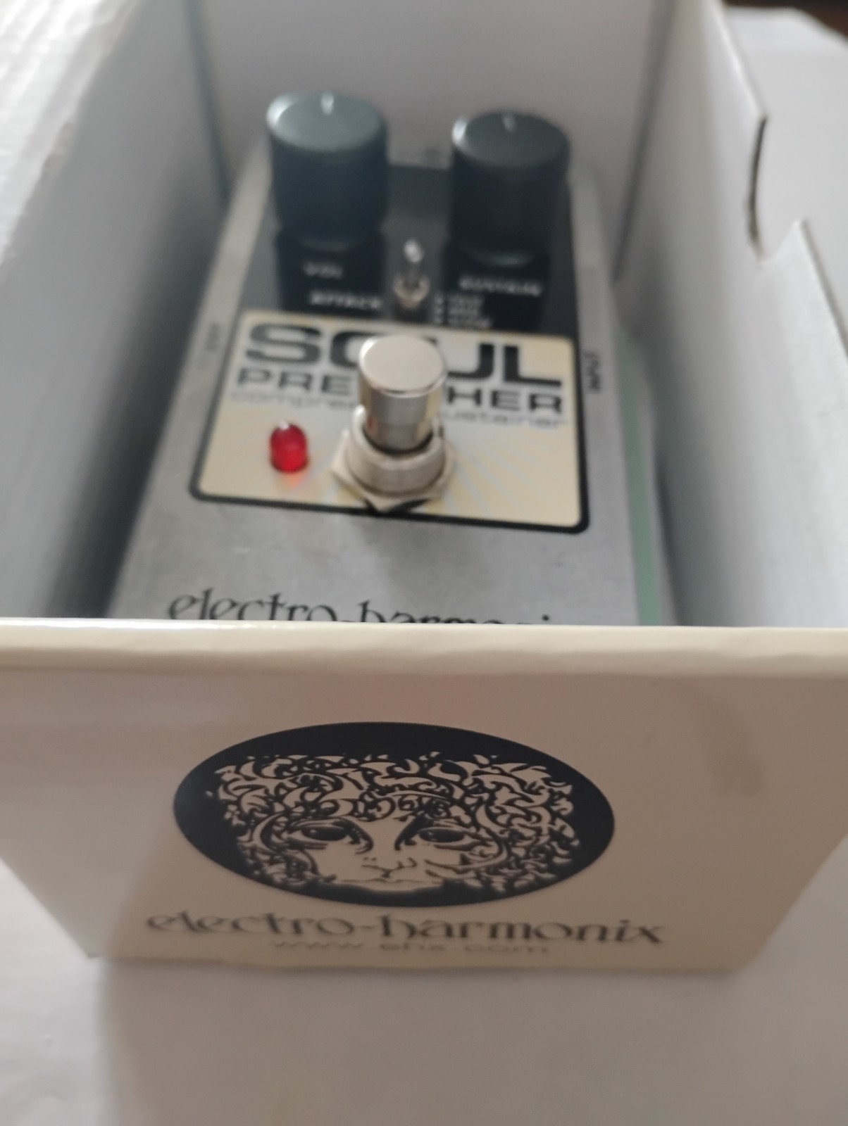 Electro-Harmonix Soul Preacher Compressor Guitar Effect Pedal