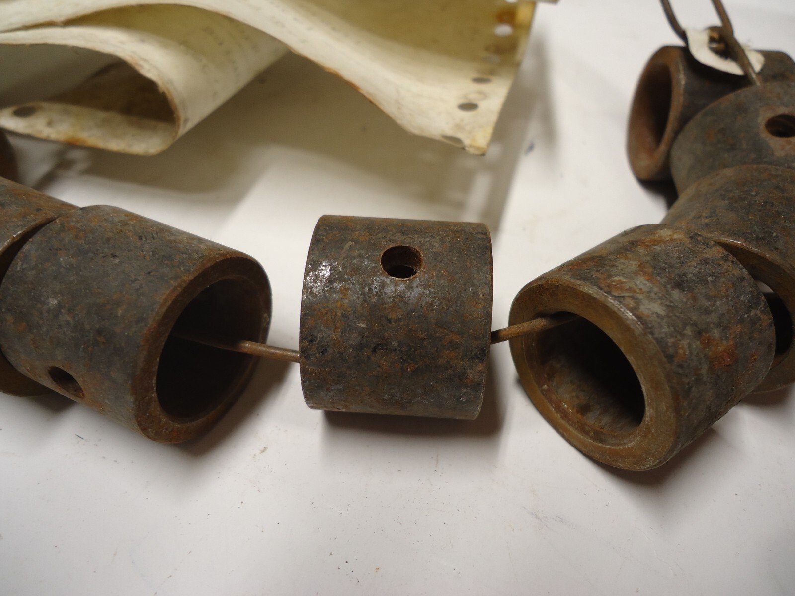 ABB RAYMOND / CE RAYMOND MP4900 SPACER (LOT OF 11 SPACERS ON A WIRE)