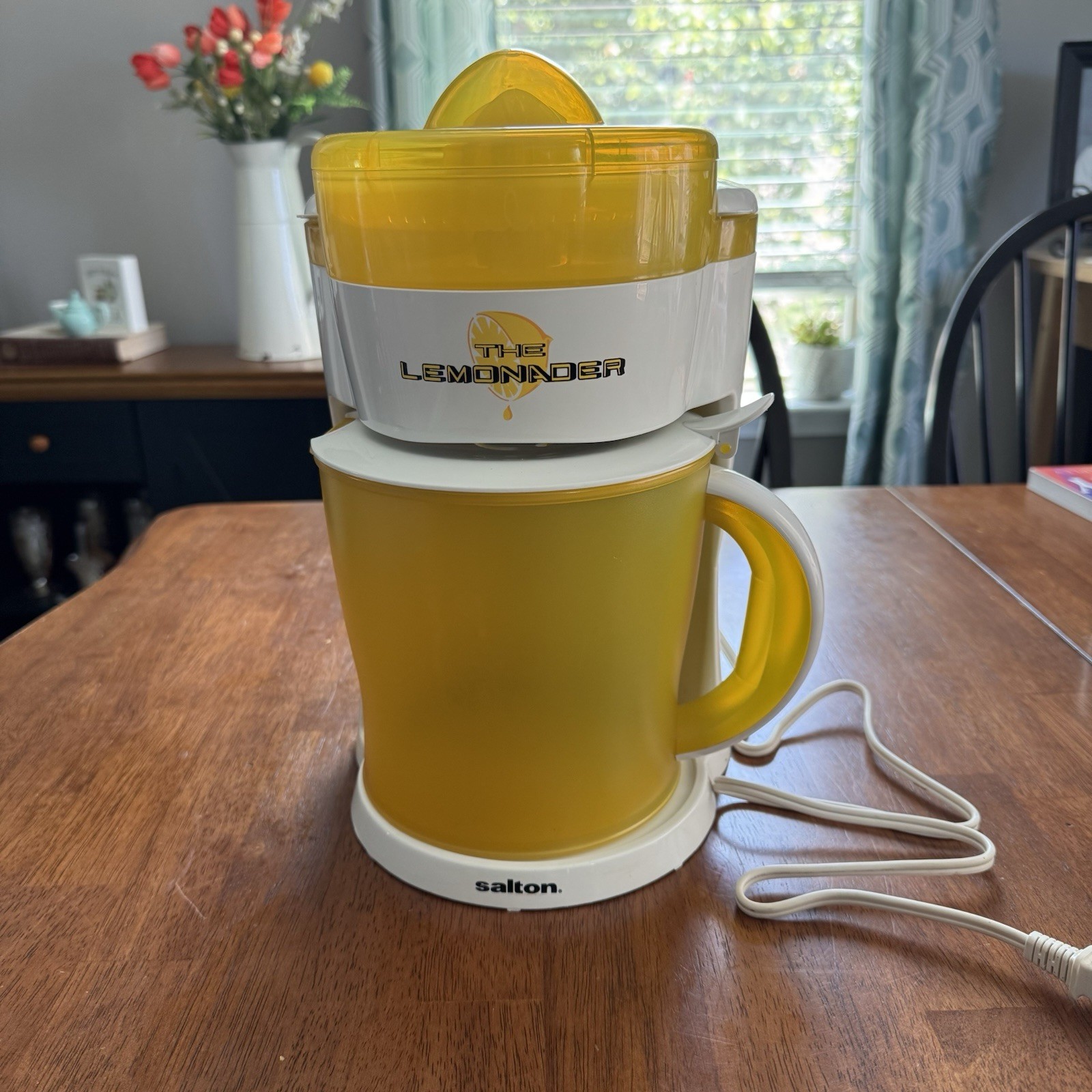 Lemonader by Salton,  2.5 quart carafe. Dishwasher safe. Gently used.