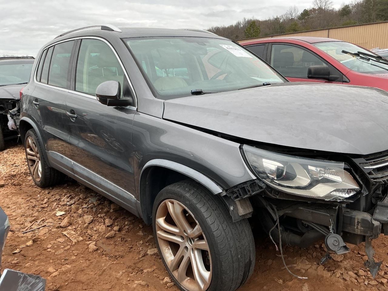 TIGUAN 2012 Glove Box 4909107