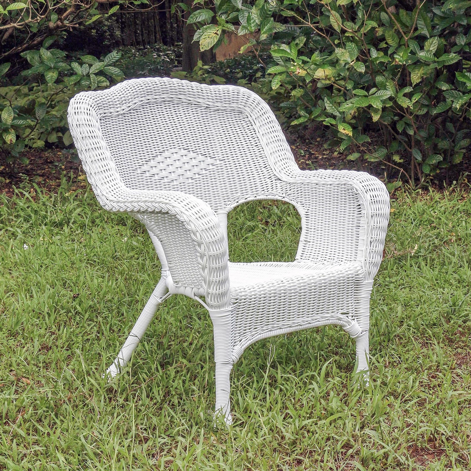 International Caravan Monaco Resin Patio Chair in White (Set of 2)