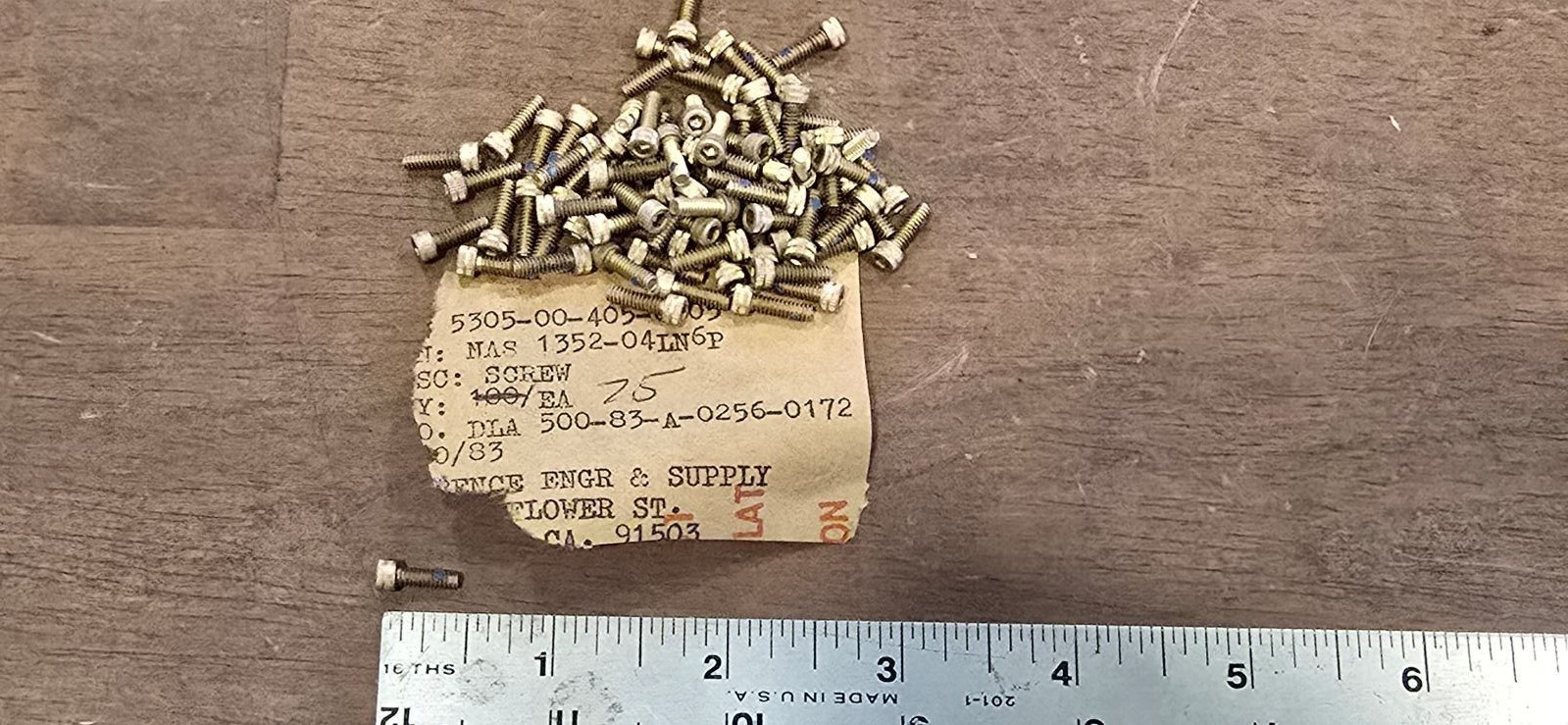 (2) LAWRENCE ENGINEERING AND SUPPLY SCREW NAS1352-04LN6P 5305-00-405-0805