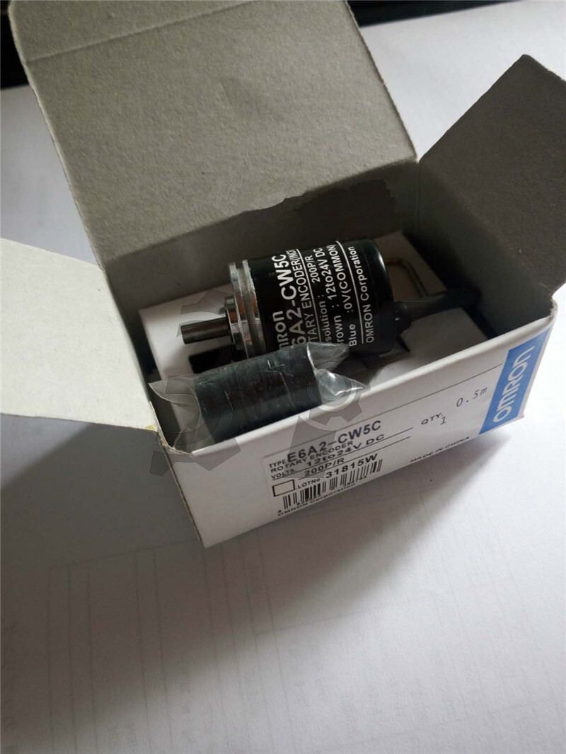 1PCS OMRON Rotary Encoder E6A2-CW3C 200P/R E6A2CW3C NEW