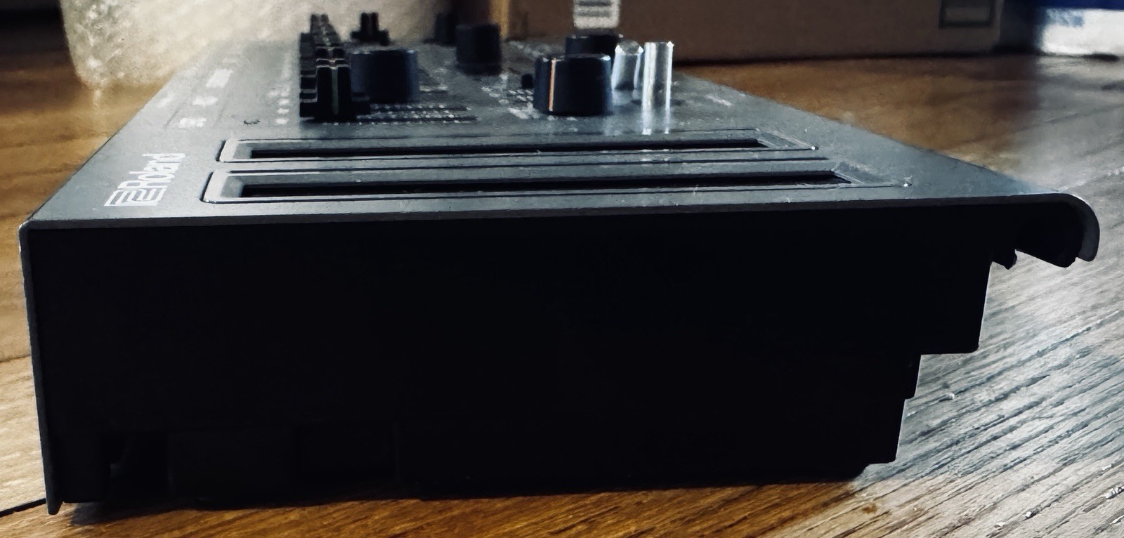 Roland SH-01A Synthesizer - Monosynth - Excellent Condition