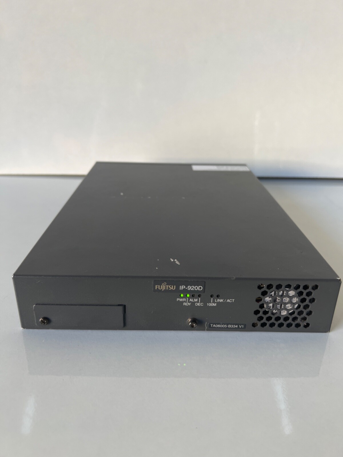 Fujitsu IP-920D HD/SD MPEG 4 AVC Video Decoder , TA23742-b62x