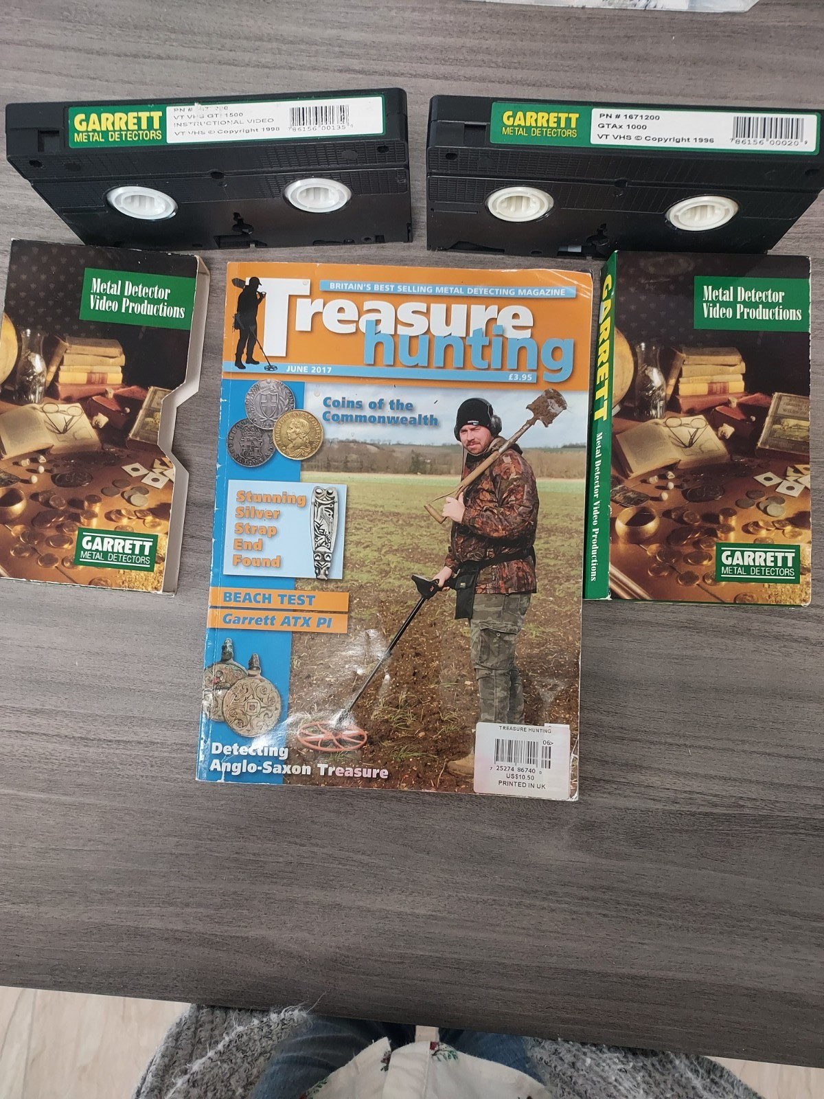 Metal Detectors Garrett Vhs (2) instructional plus treasure hunting magazine