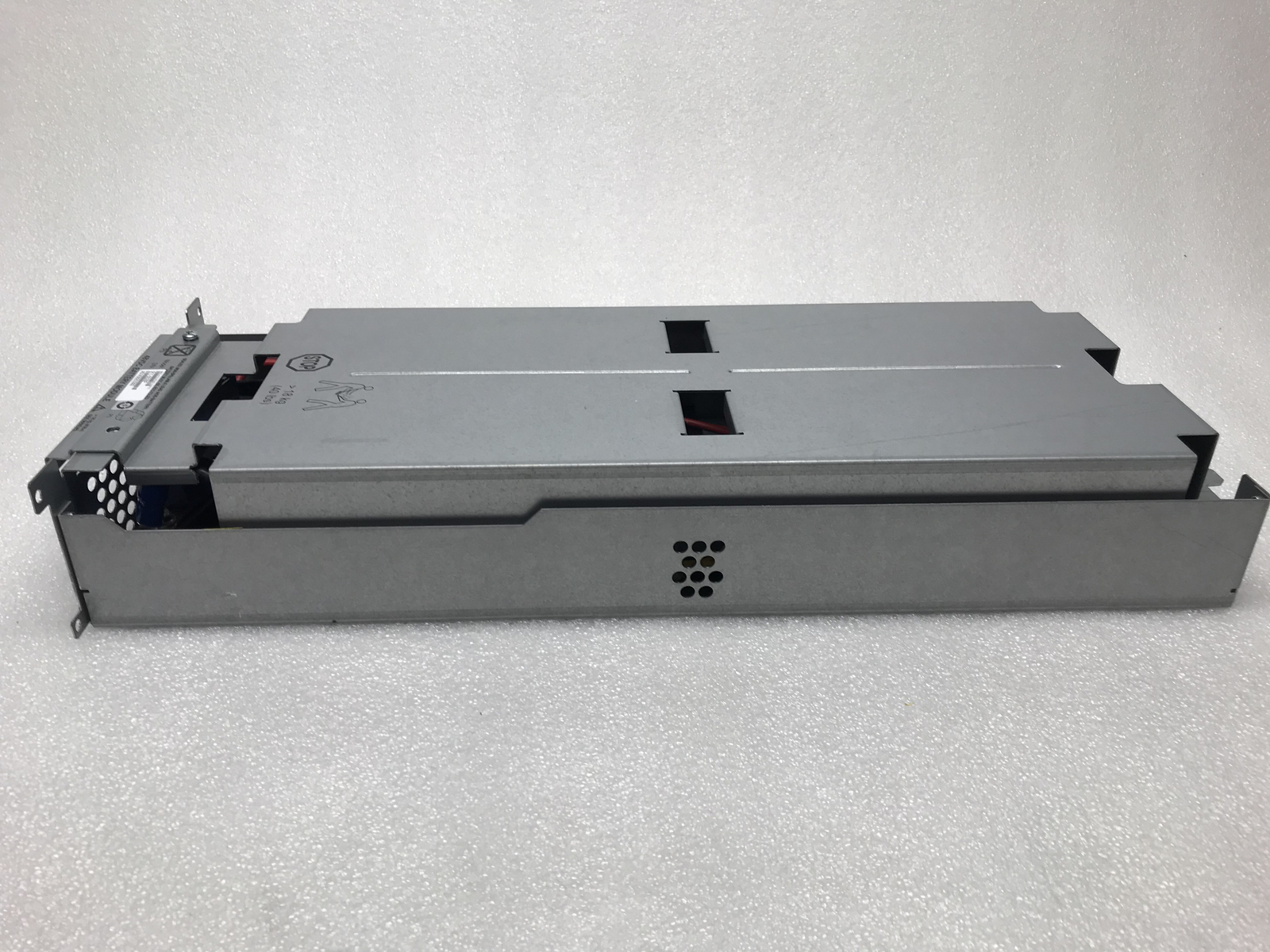 APC 911-0028F Smart UPS Battery Module W/Wire Harness (No Batteries) - PULLED