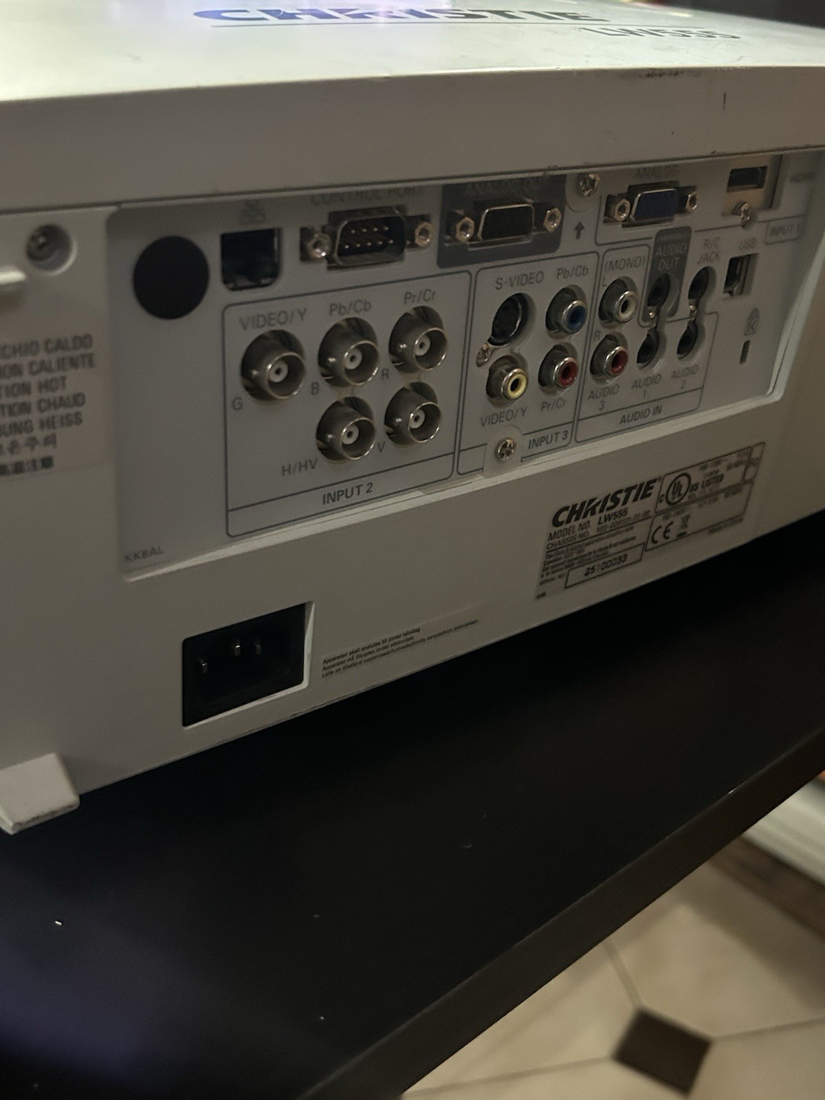 Christie LW-555 Proyector