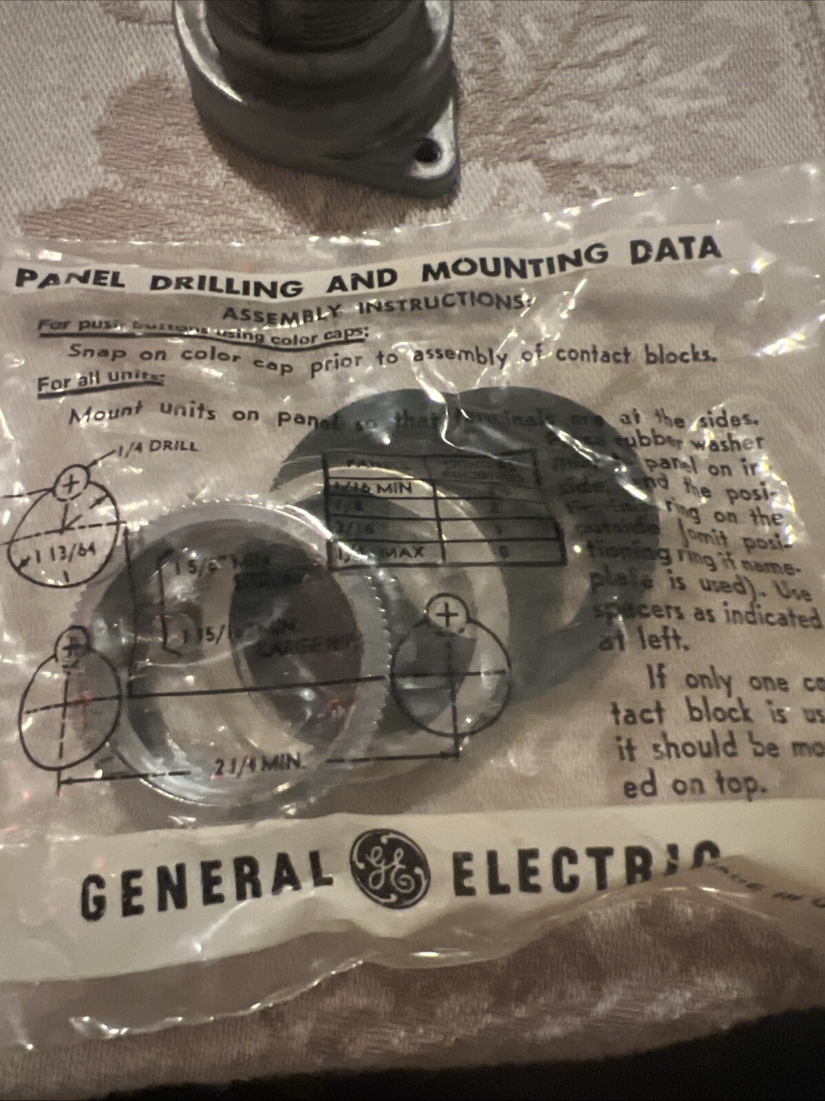 GENERAL ELECTRIC CR2940UB203F CONTROL SEL SW WITH CONTACT BLOCK