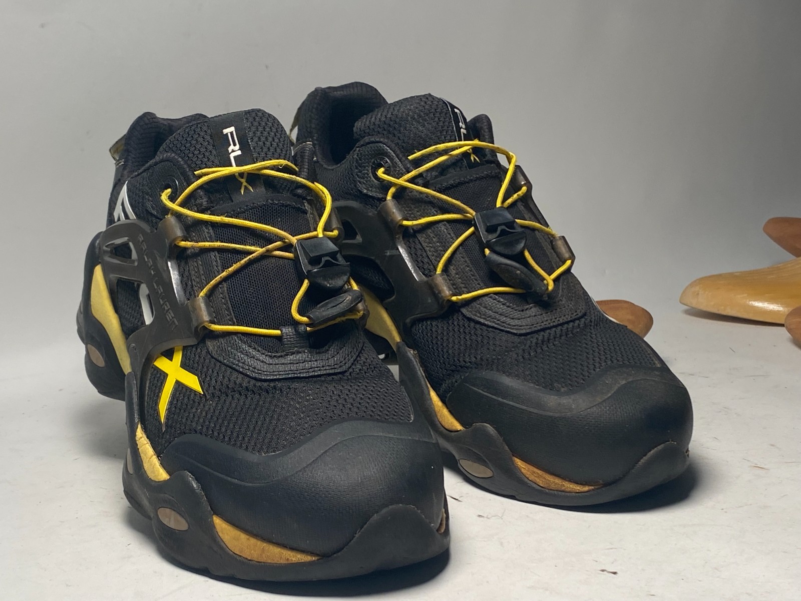Y2K Ralph Lauren RLX Xtreme Men's Size US 9D Athletic Sport Shoes Black Yellow