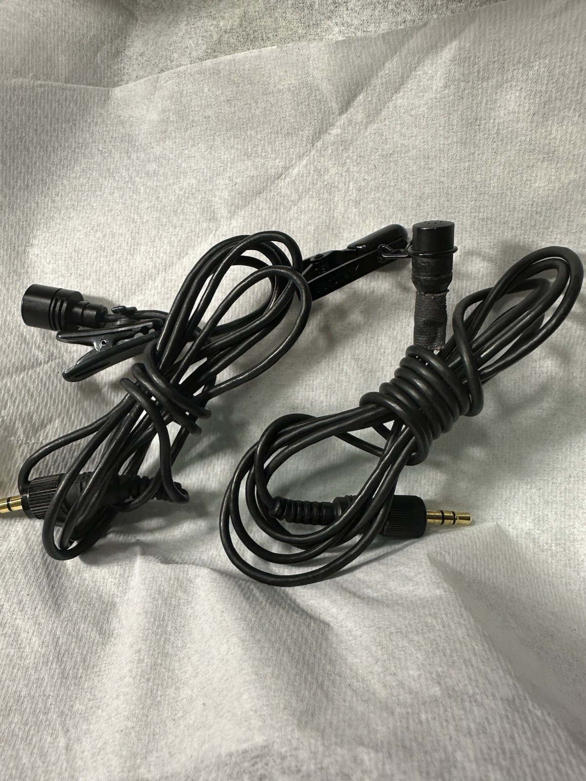 Sony ECMV1BMP Electret Condenser Lavalier Microphone for UWP Series, Black