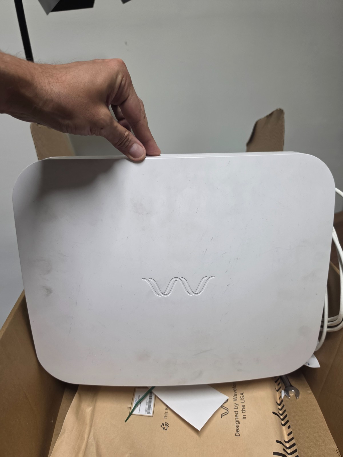 Waveform QuadPro: High-Gain Directional 4x4 MIMO Panel Antenna - 4G 5G Internet
