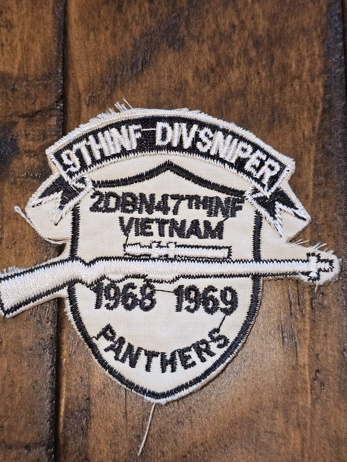 1960s Army Vietnamese Made 47th Inf Sniper 9th Infantry Division Patch L@@K!!!
