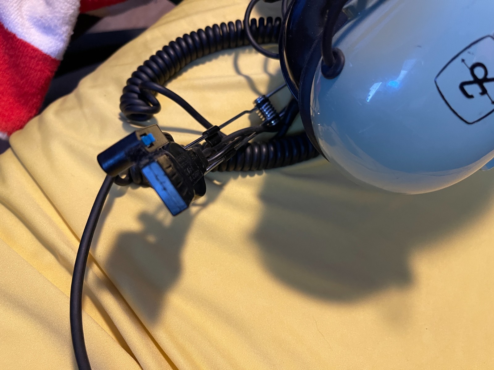 David Clark pilot aviation headset w/ plugs working H10