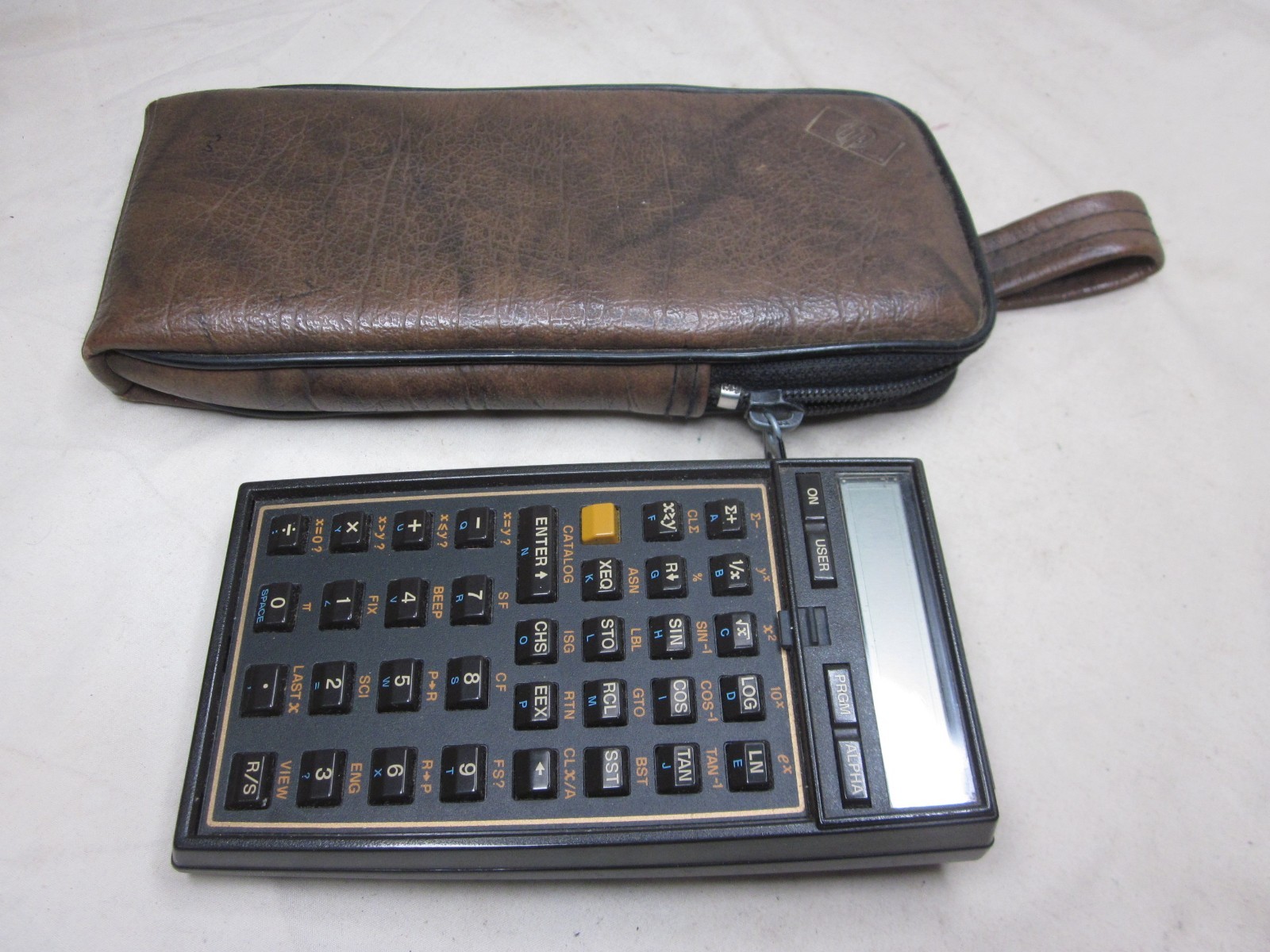 untested vintage HEWLETT PACKARD 41CV Calculator HP w/ soft case