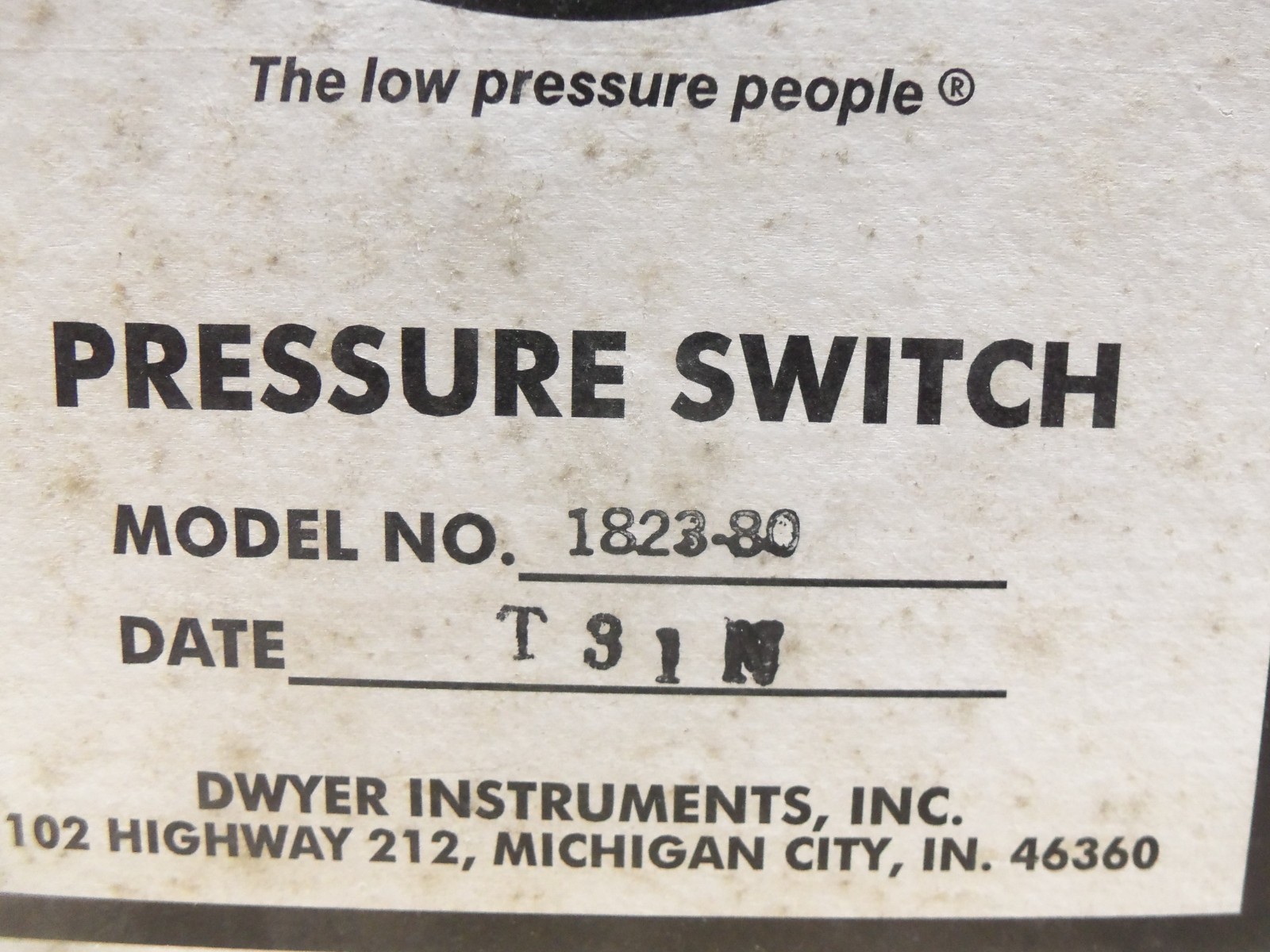 New Dwyer 1823-80 Pressure Switch