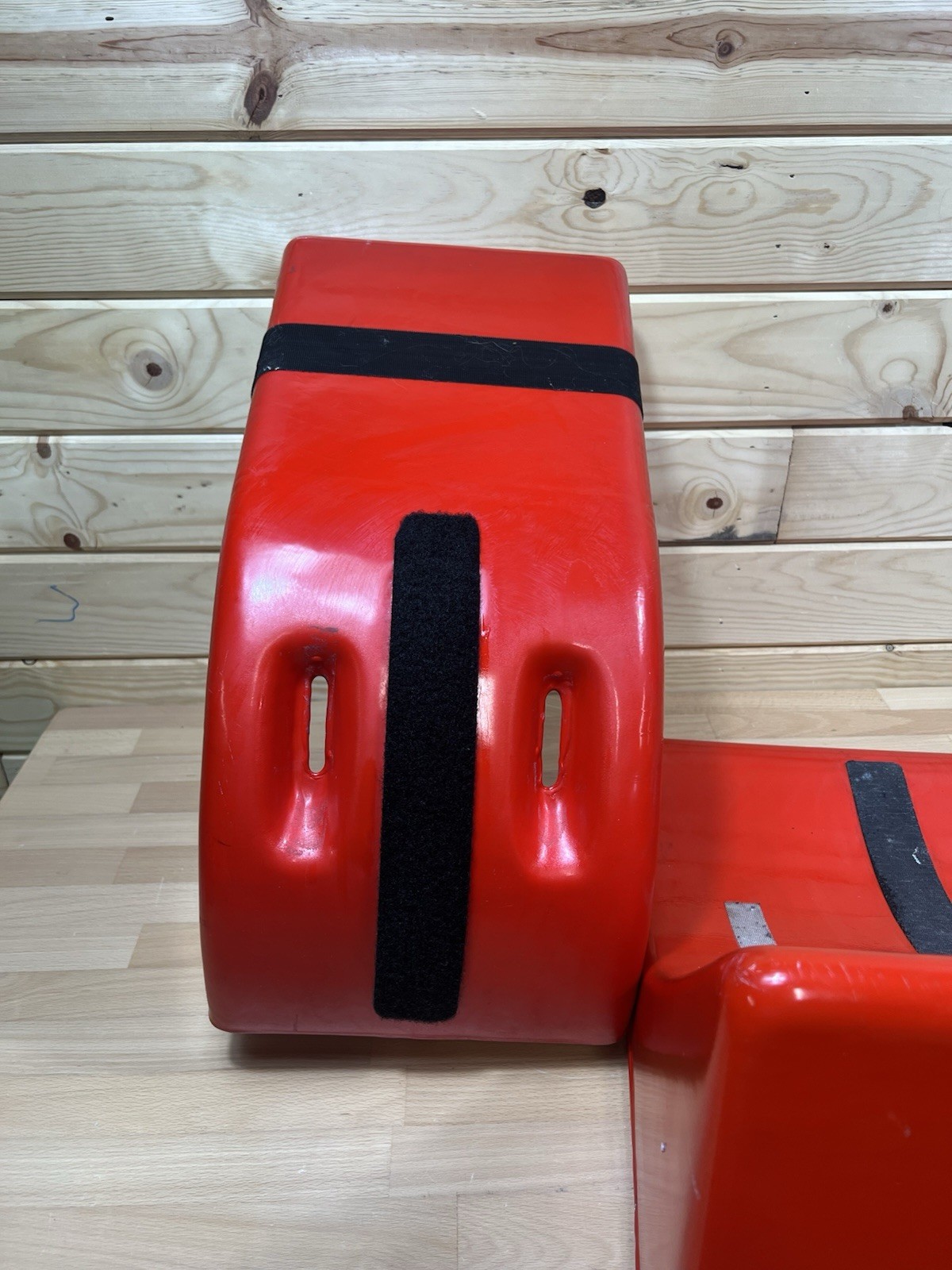 TUMBLE FORMS Feeder Seat Positioner and Tumble Forms Wedge No Belts