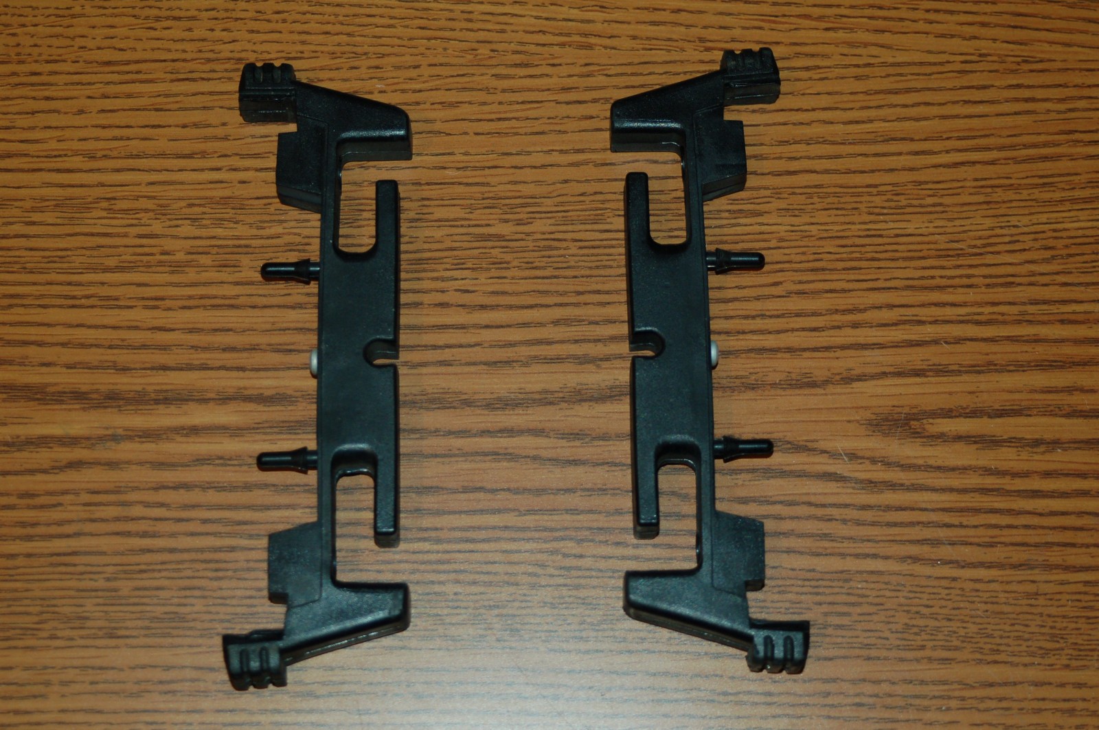 Tektronix 2445, 2445A, 2445B, 2465, 2465A, 2465B Oscilloscope Rear Rubber Feet.