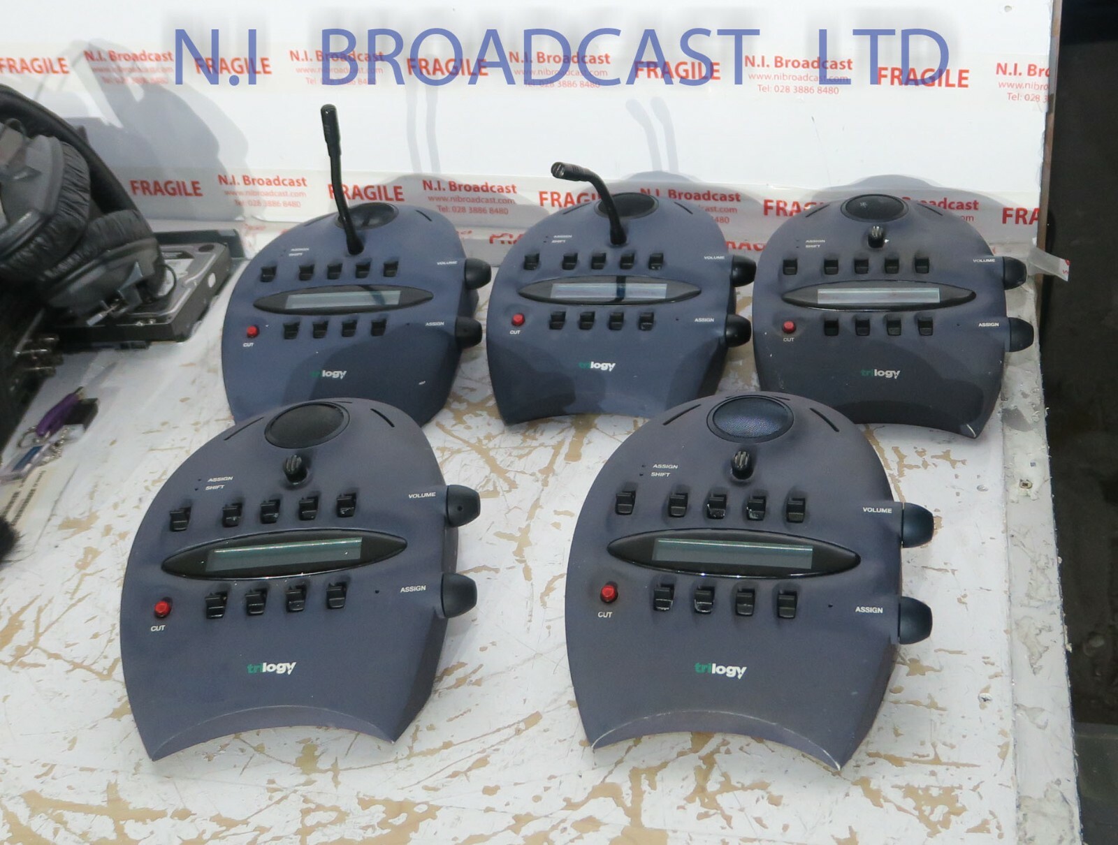 1x  Trilogy Mercury intercom talkback panel  fully working  Model 700-41-00 