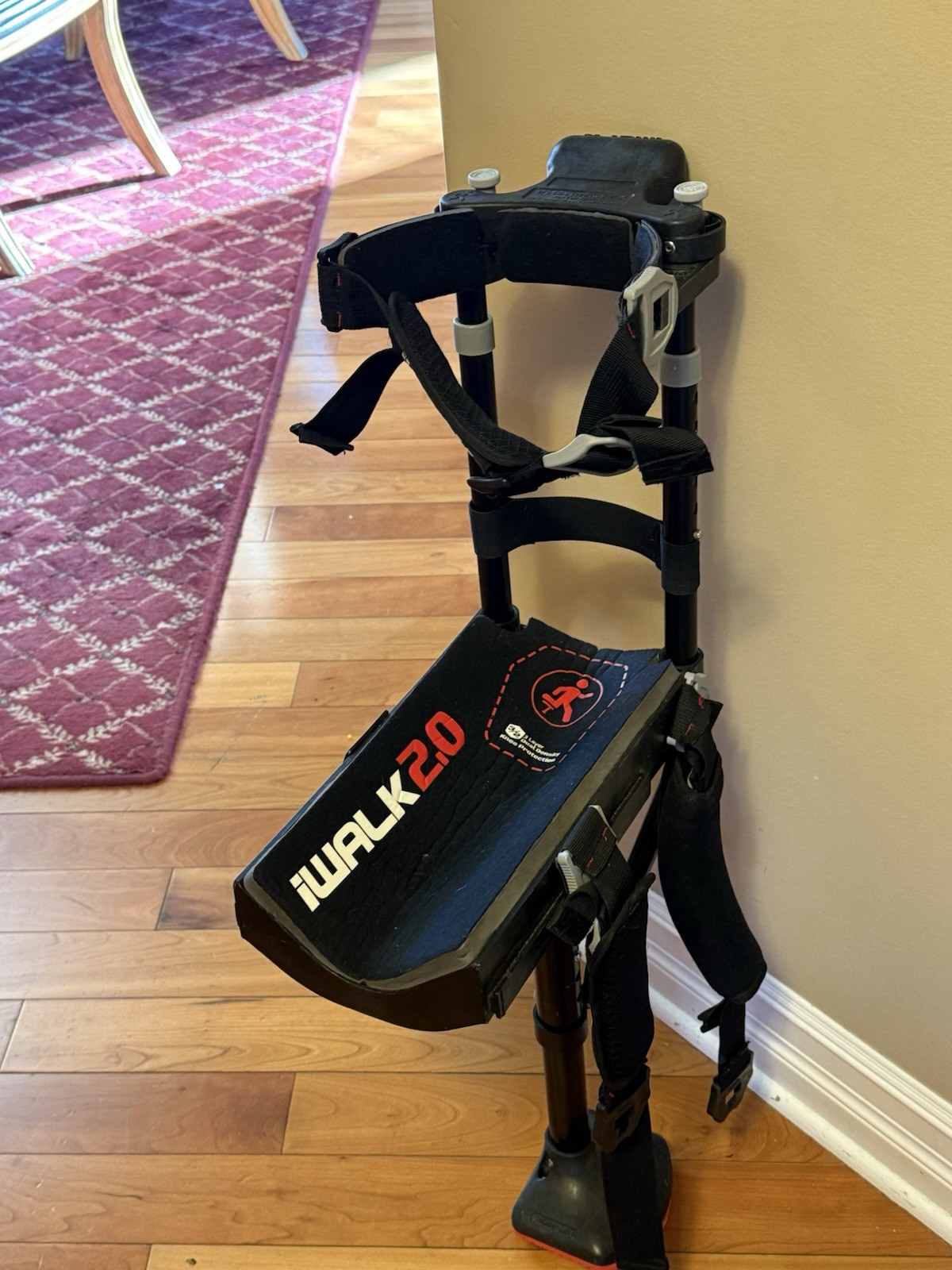 New: IWALK Hands Free Crutch Model 2.0 Great Condition