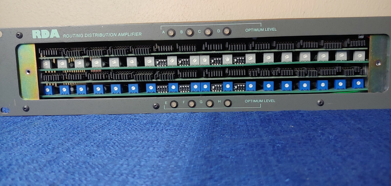 Gentner Routing Distribution Amplifier 910 031 001