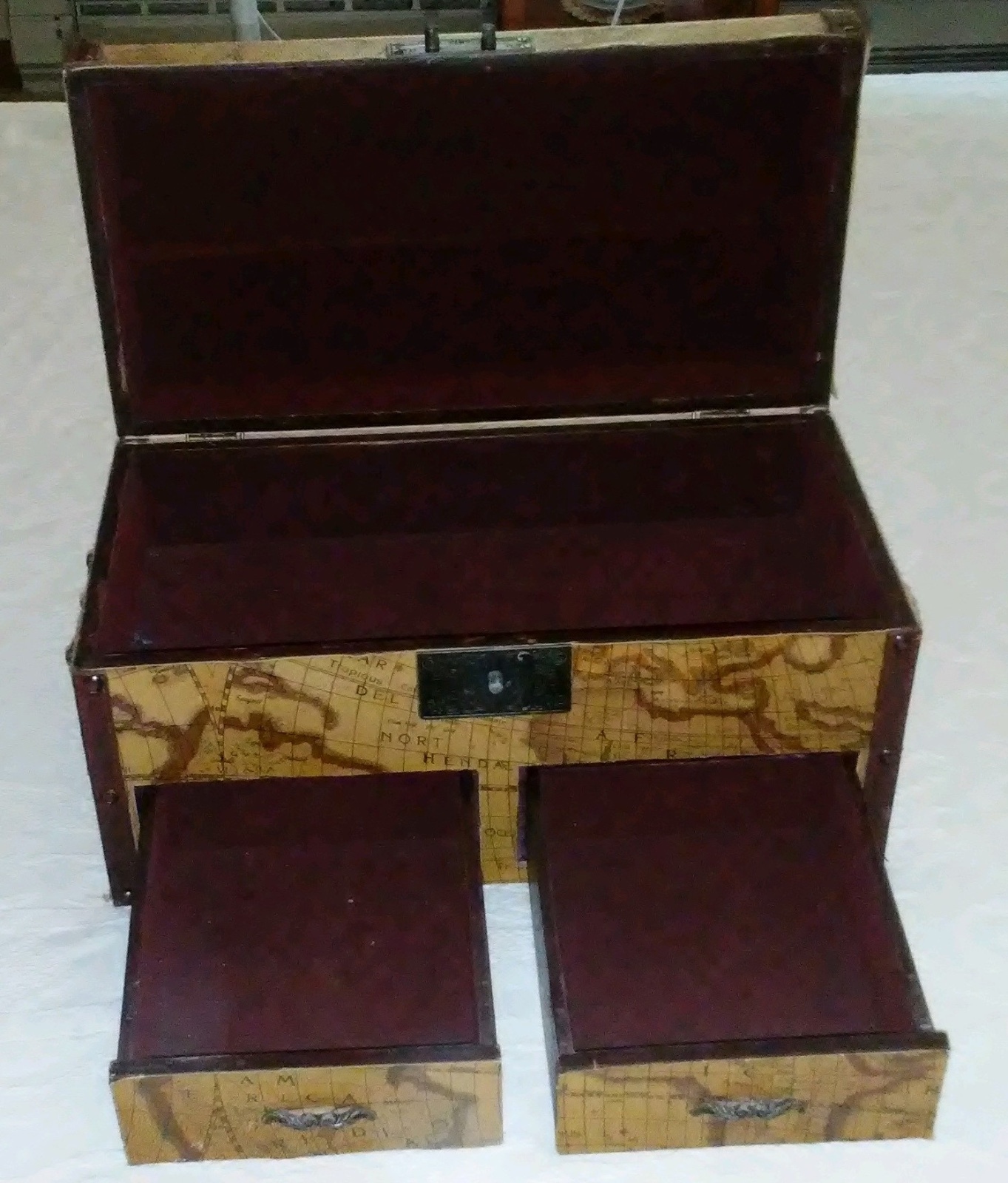 A 3 Compartment Mini Chest / Trunk - measures approx 14" L x 8" H x 8" D