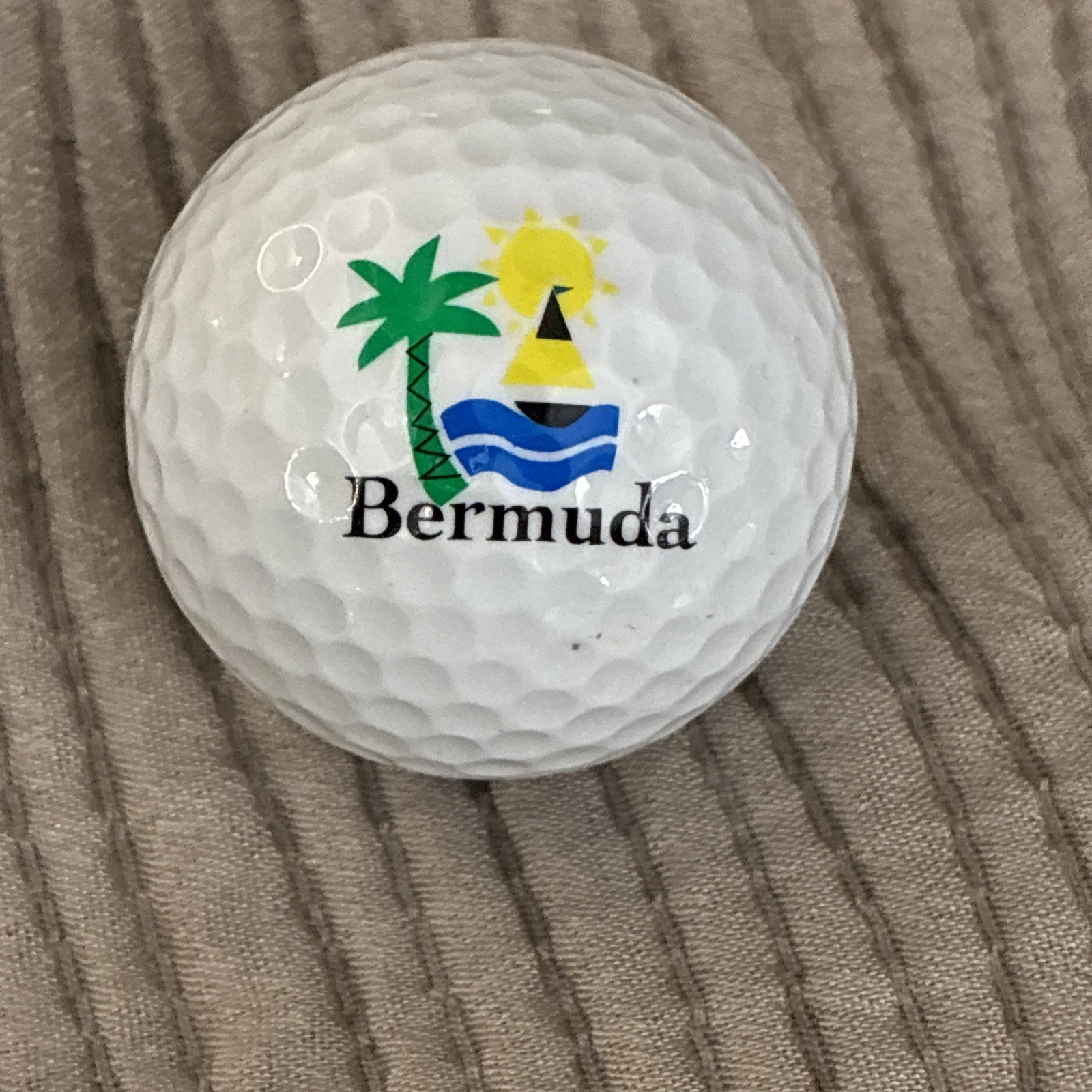Vintage Island of Bermuda logo golf ball