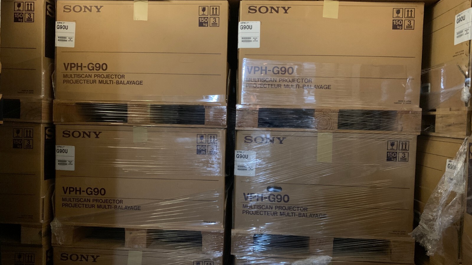 Sony VPH-G90U CRT Projector