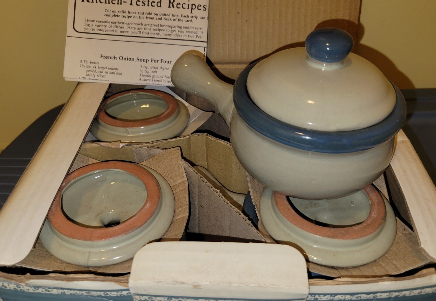 Terra Cotta Earthware Bean Pots W/Lids Set Of 4  Bon Pour Micro Ondes W Handles