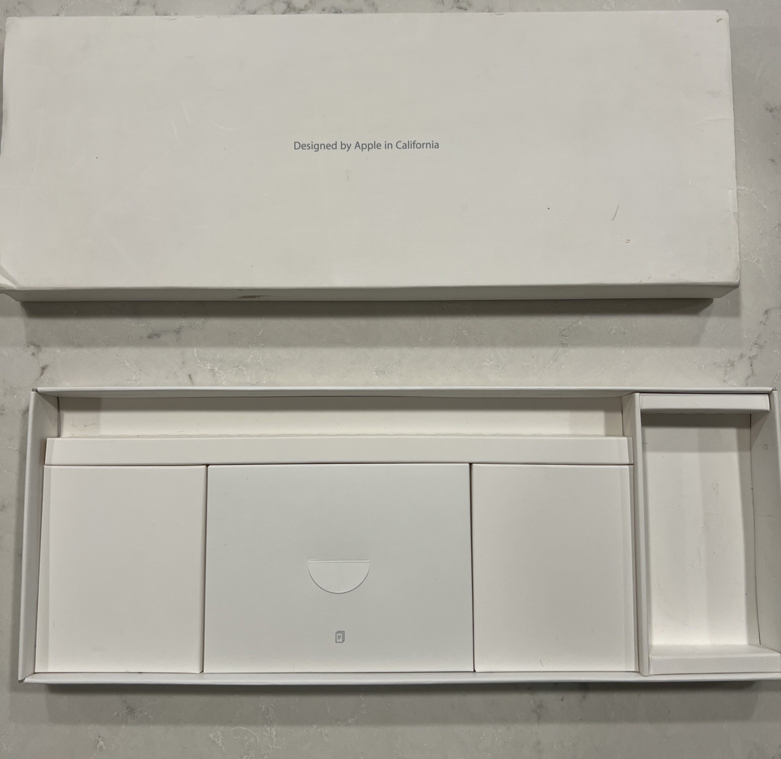 Genuine Apple A1314 Wireless Keyboard In Original Box Tested WORKING
