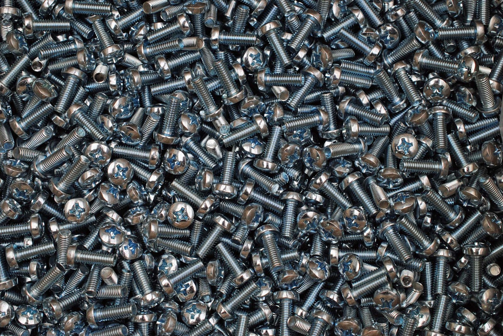 (500) Metric M6-1.0 x 16 Phillips Pan Head Machine Screws DIN 7985 License Plate