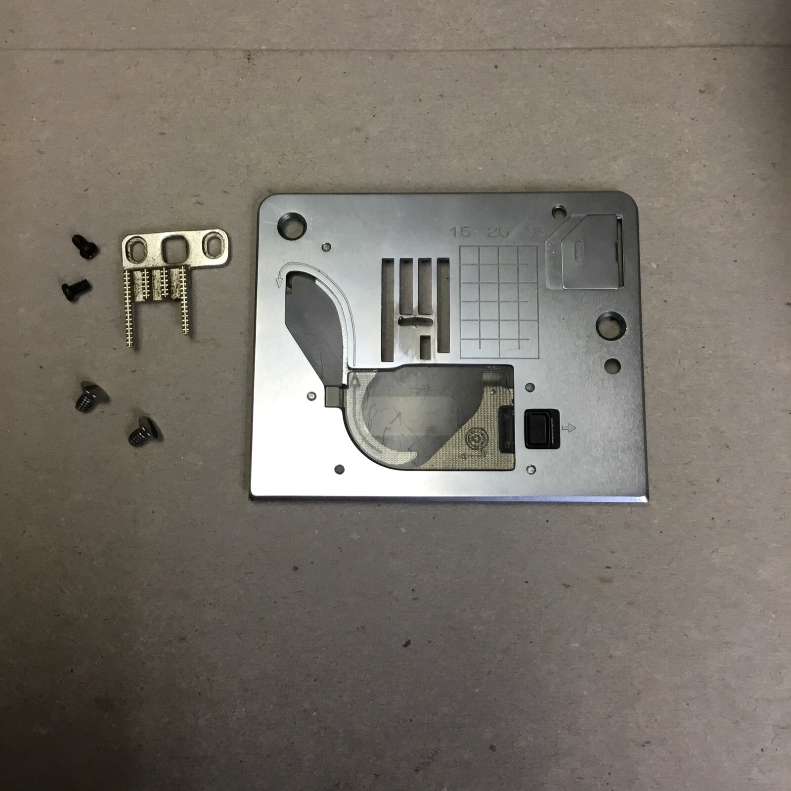 Baby Lock ESi-2 Esante Sewing & Embroidery Machine OEM Needle Plate And Feed Dog