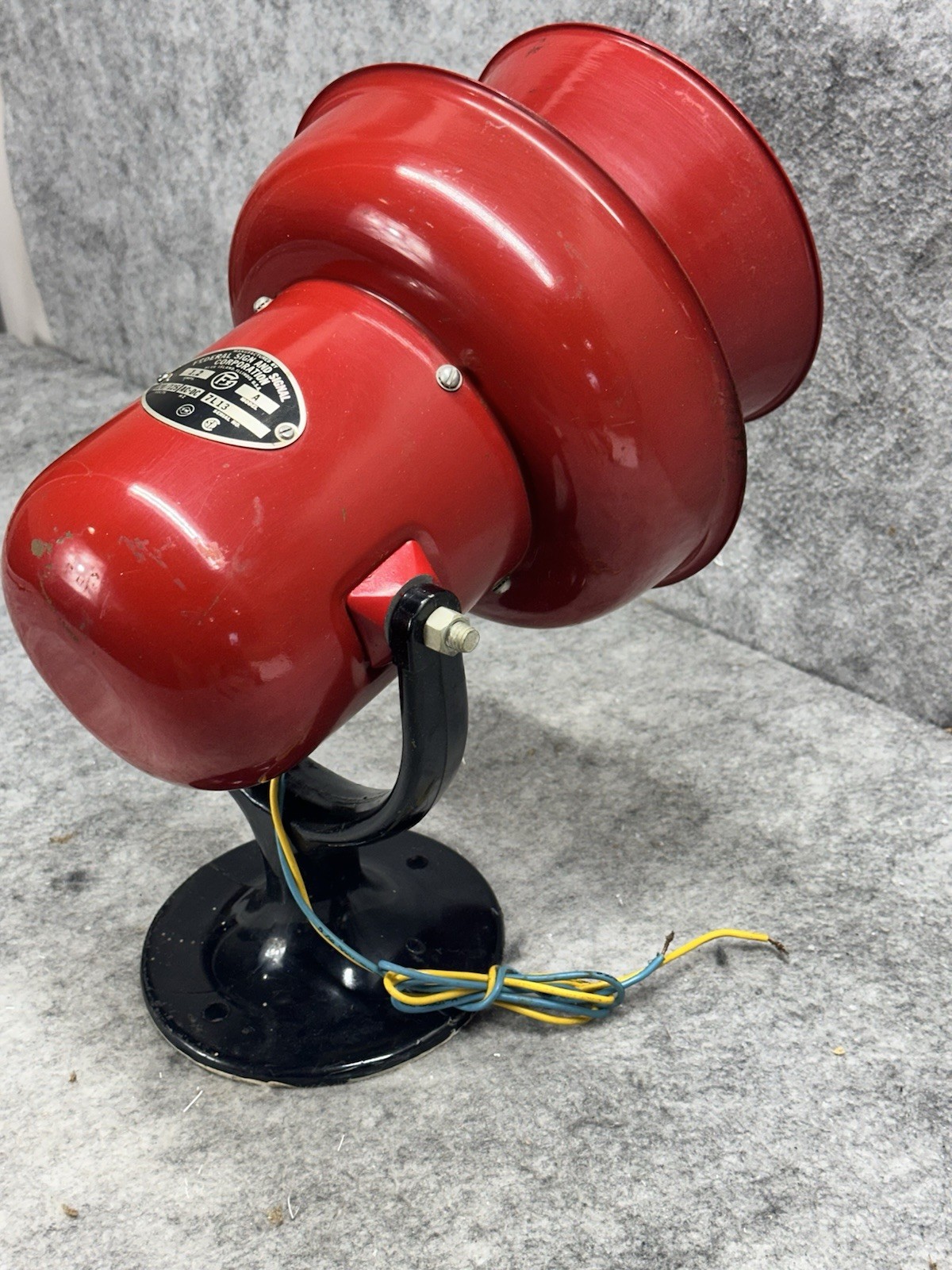 FEDERAL SIGNAL MODEL A SIREN