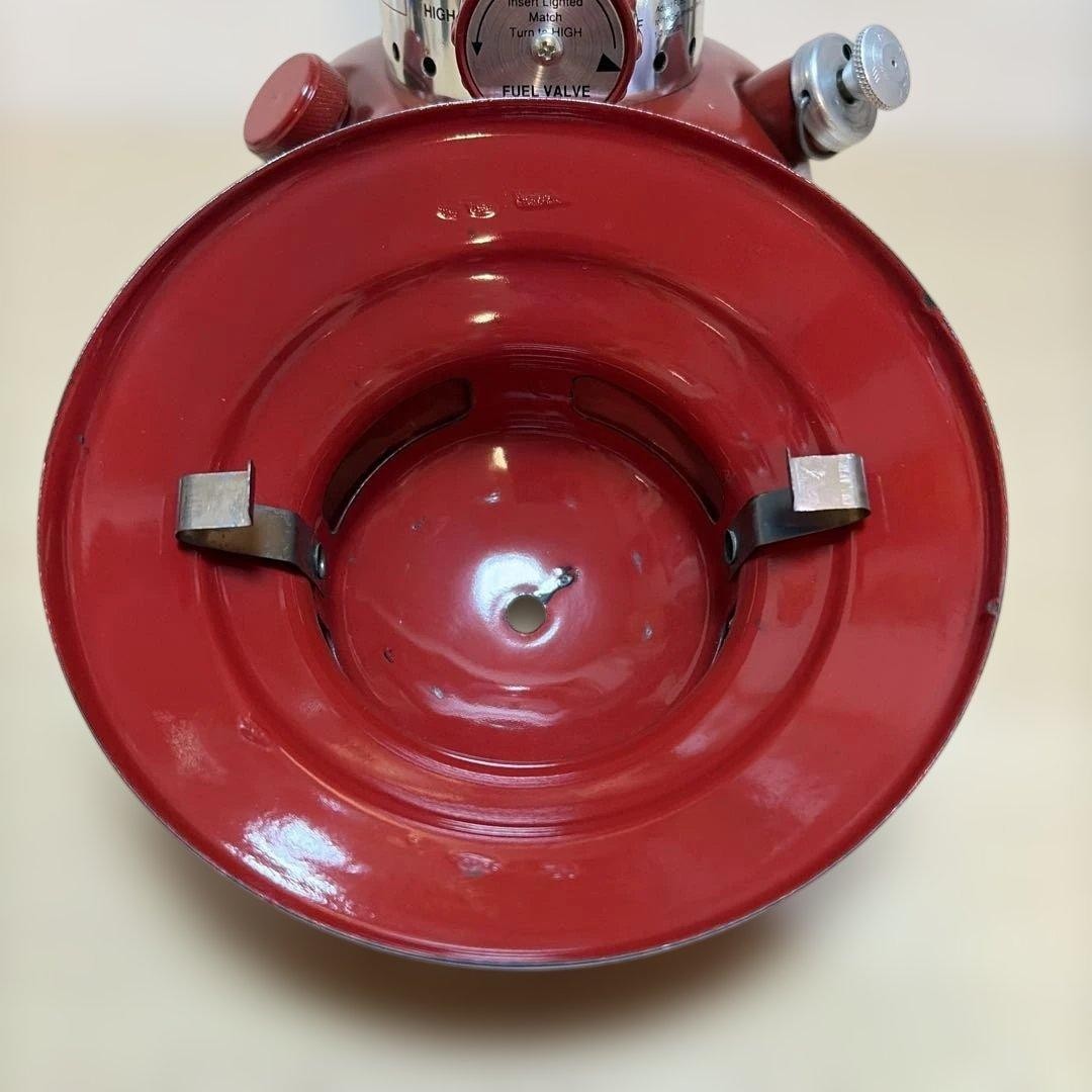Coleman Pre-Owned 200B Lantern Metal Case Mantle