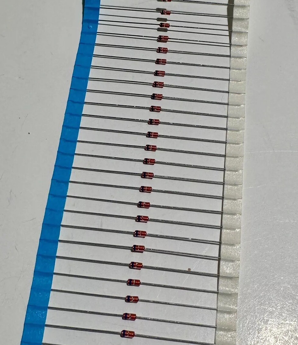1S1588 Genuine TOSHIBA Japan Ultra High Speed Switching Diode **100 PIECES** USA