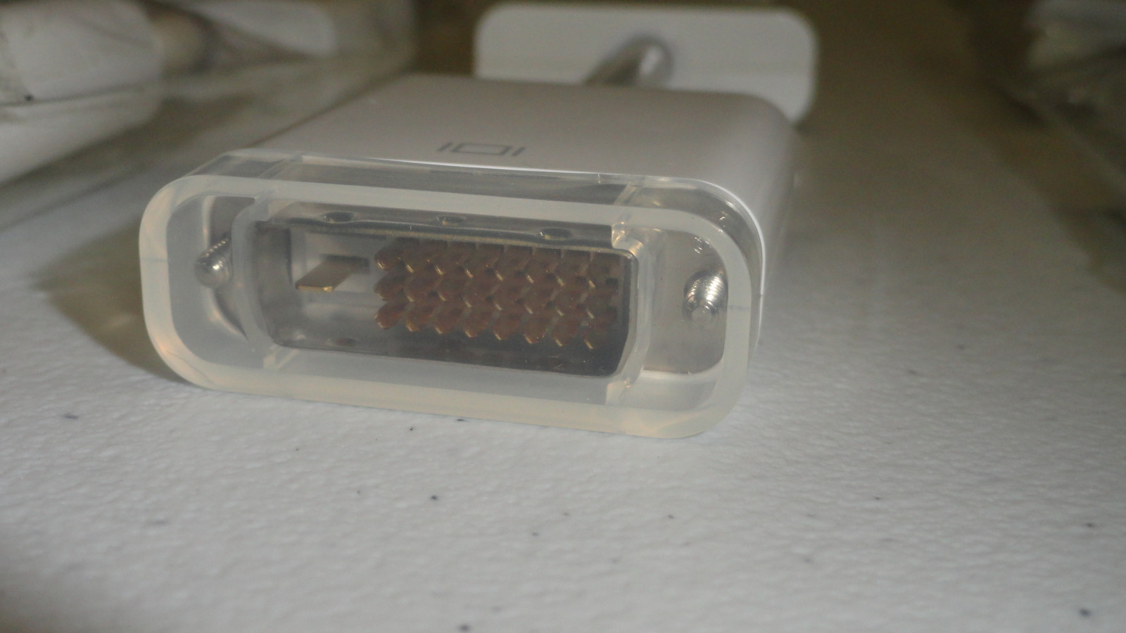GG7: Lot of 5 Genuine Apple Mac DVI Monitor Adapter Cable