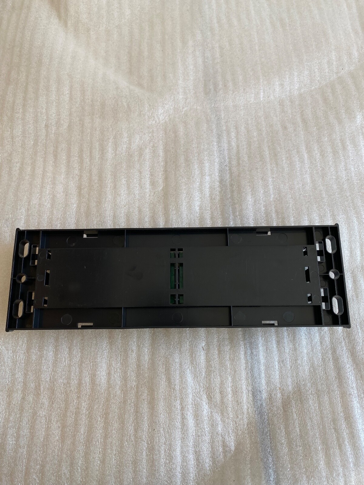 ICC CAT5e Zero-U Front Access Patch Panel with 12 Ports (ICMPP12FXE) - Black