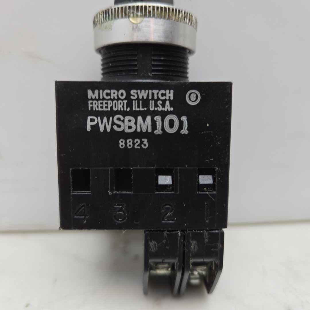 4 Pack Micro Switch PWSBM101 Selector Switch w/ PWCM and PWCE Contact Blocks