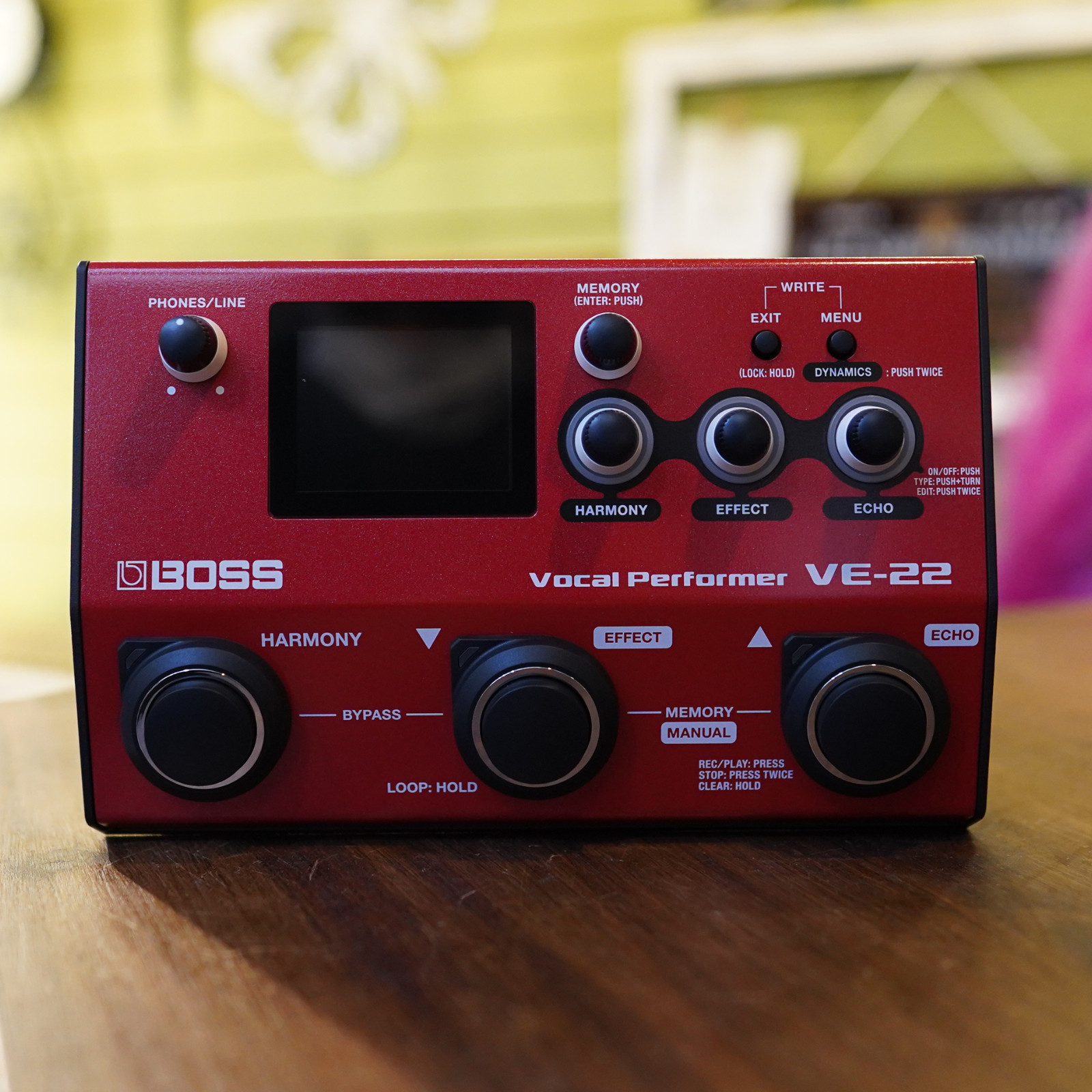 Boss VE-22 Vocal Effects and Looper Pedal Guitar