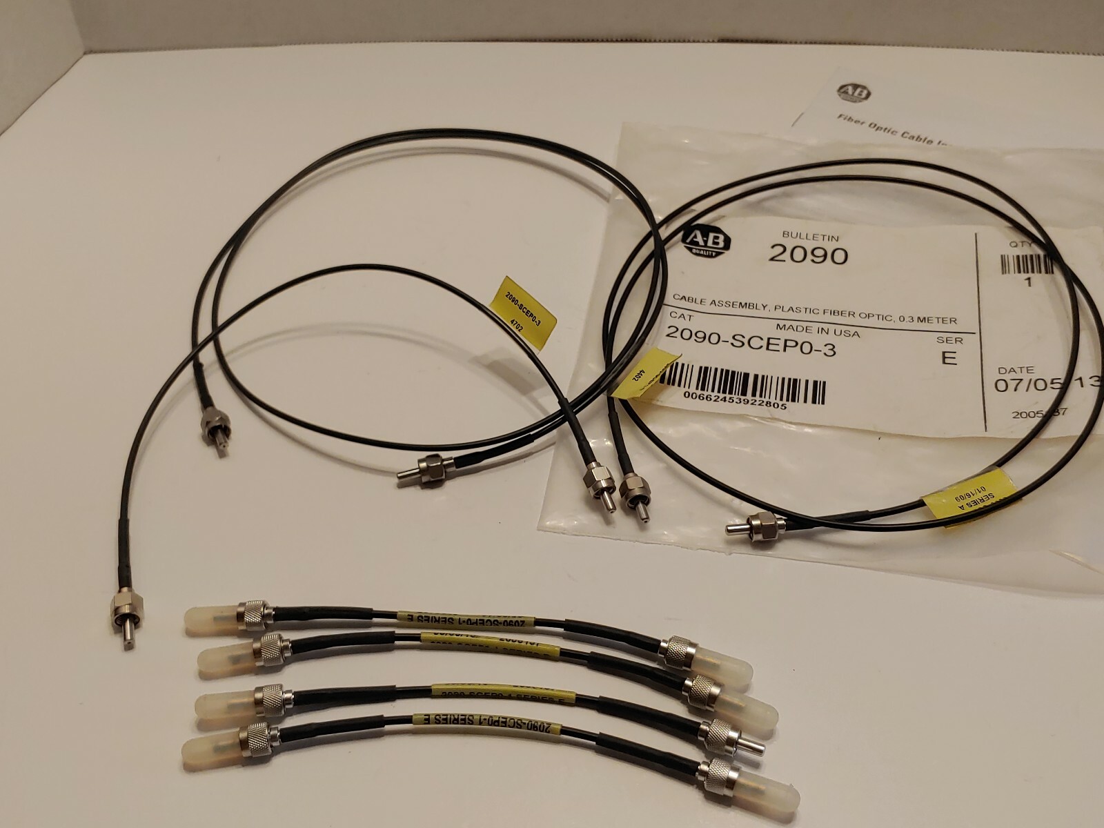 A BRADLEY 2090-SCEP0-3 Fiber Optic Cable Series E , 2090-SCEP1-0 , 2090-SCEP0-1