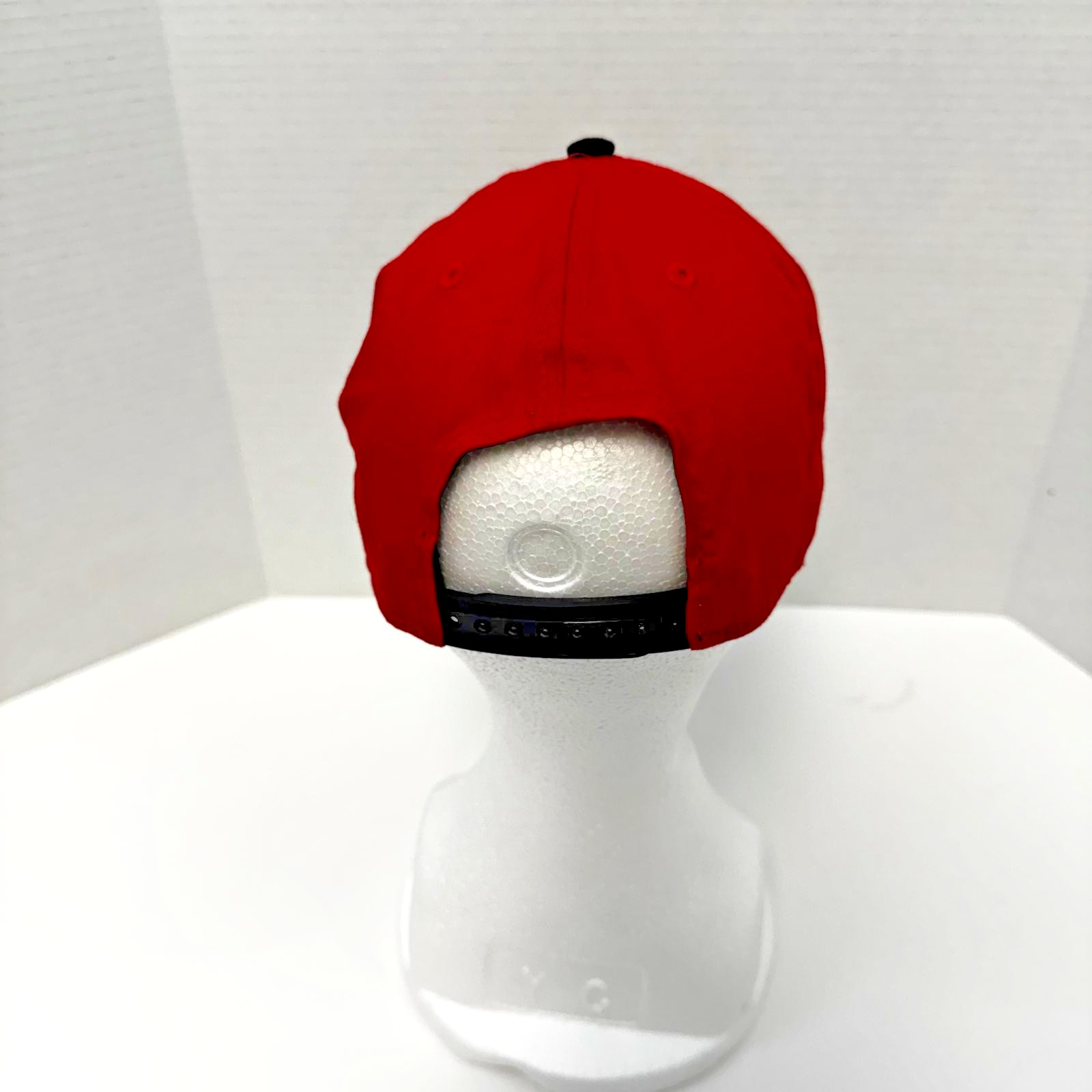 Roblox Youth Baseball CAP Hat Graphics on Bill Multi Color Snap Back 12/18
