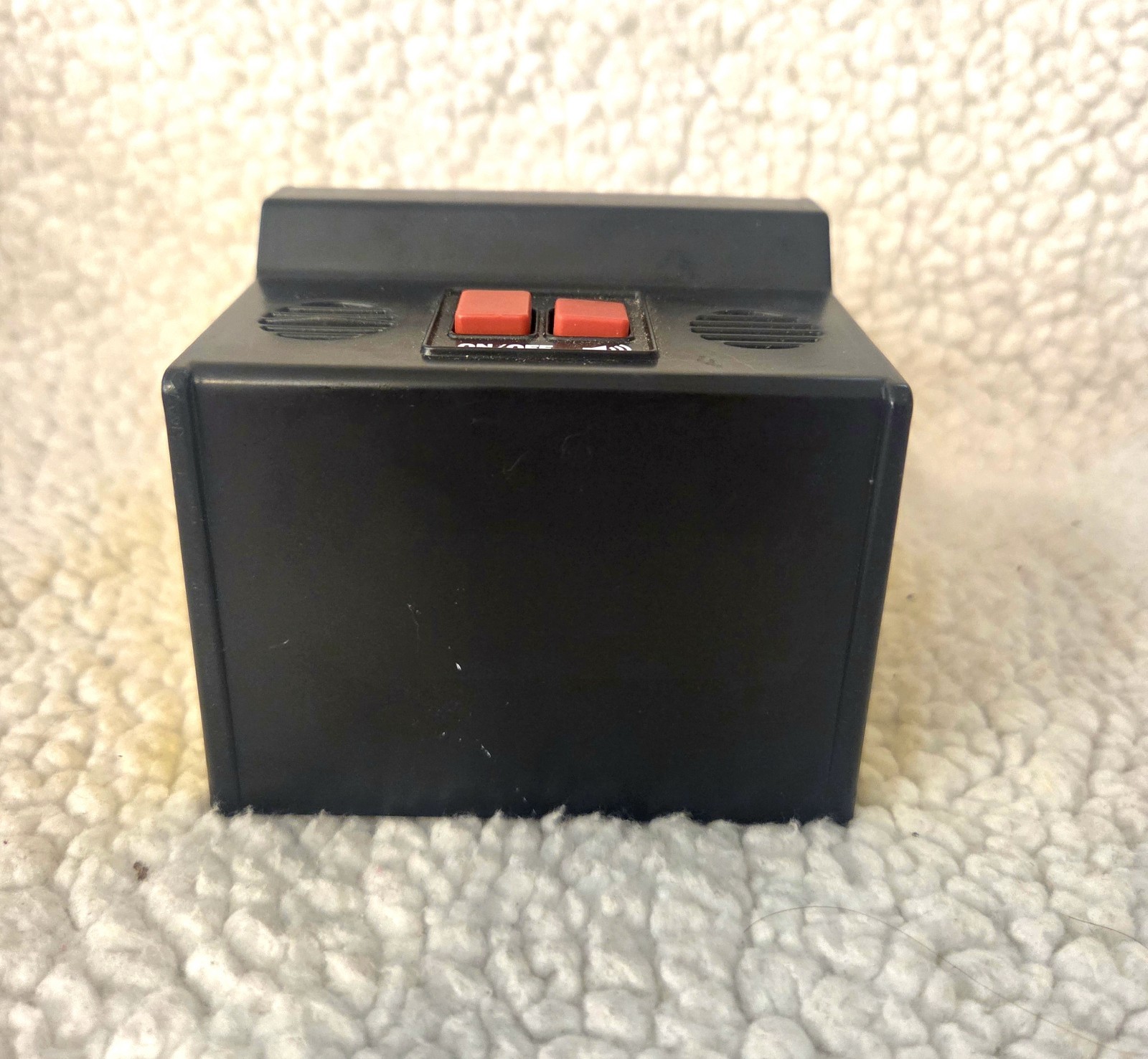 Q'Bert Mini Arcade Game 2016 Working and in Good Condition. Fun. Miniature.