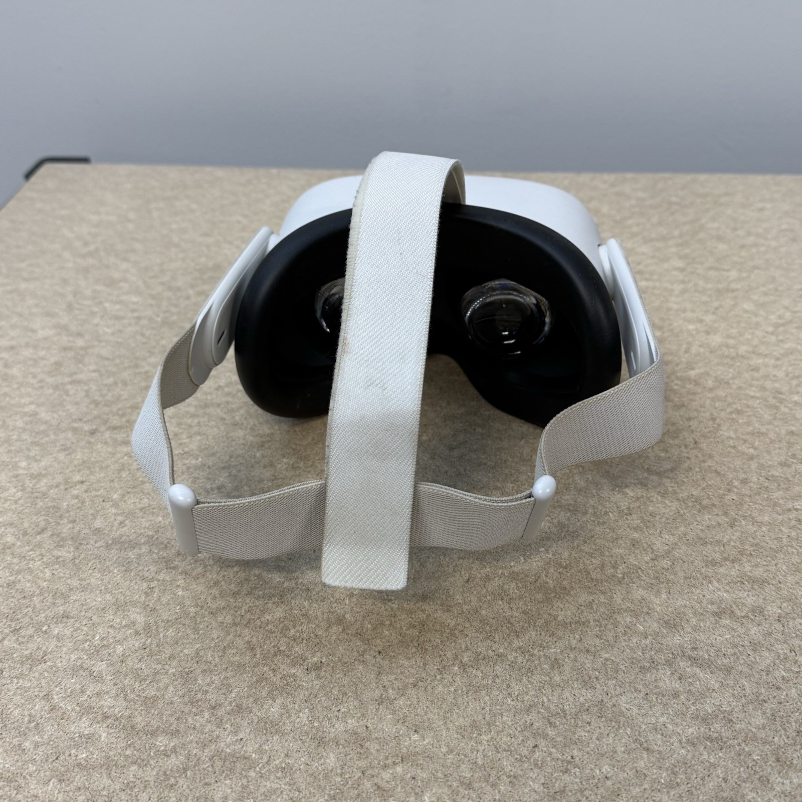 Oculus Quest 2 VR Headset 128GB w/ Controllers / Regular Strap - Tested Works