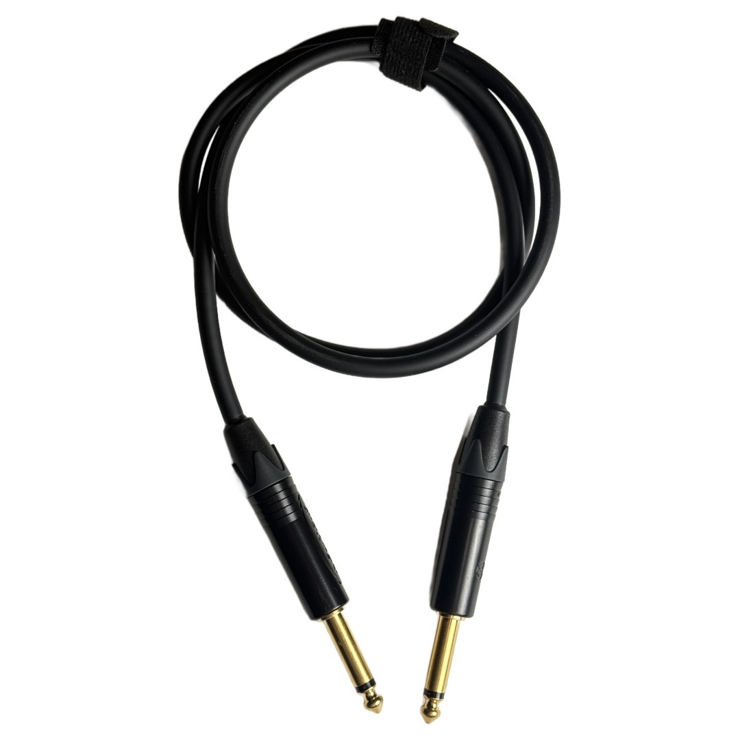 Mogami Gold Guitar Cable 1.5 FT – Neutrik NP2X‑B Gold Plugs – Custom Built